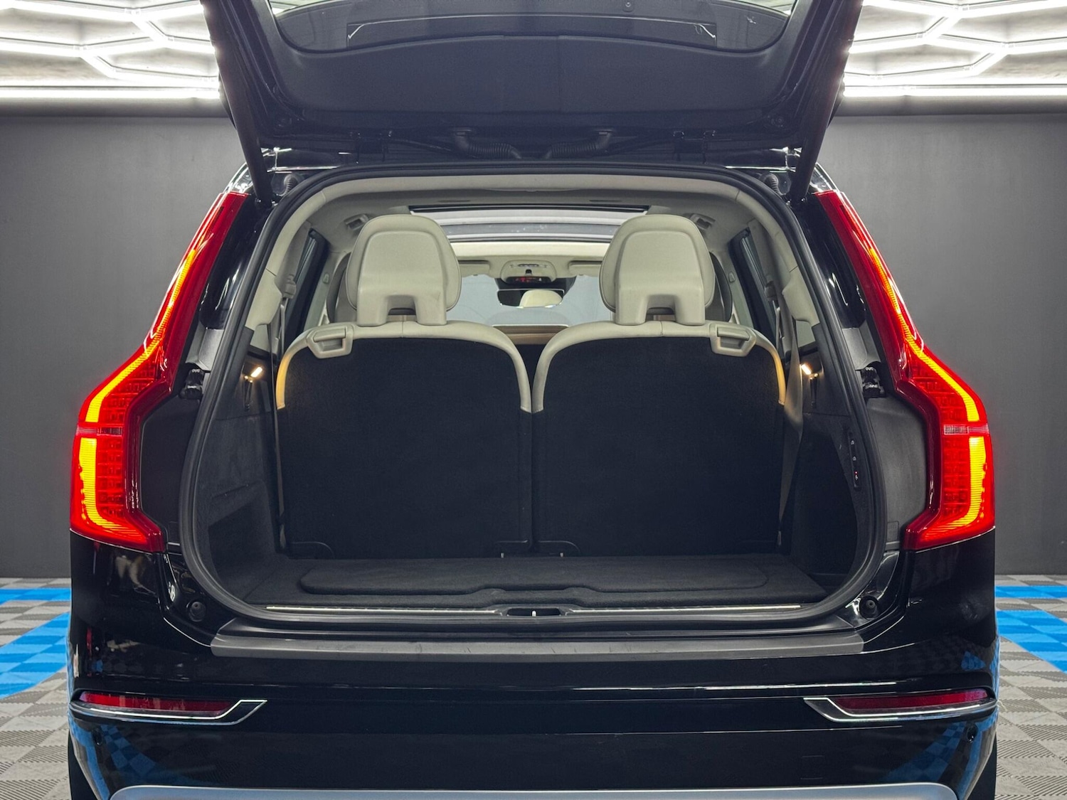 Used Volvo XC90 2017 for sale - 76561729: Photo 40