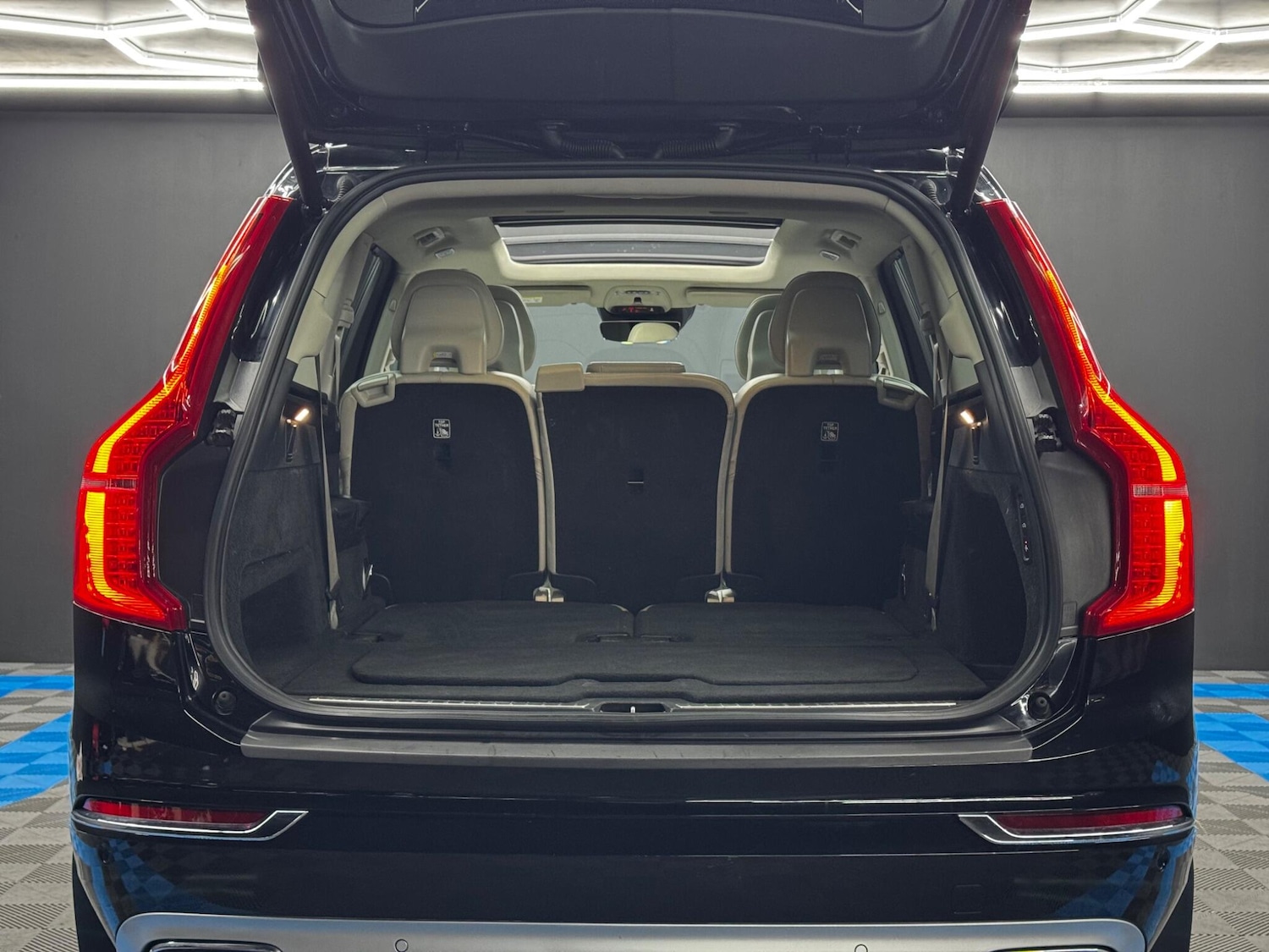 Used Volvo XC90 2017 for sale - 76561729: Photo 41