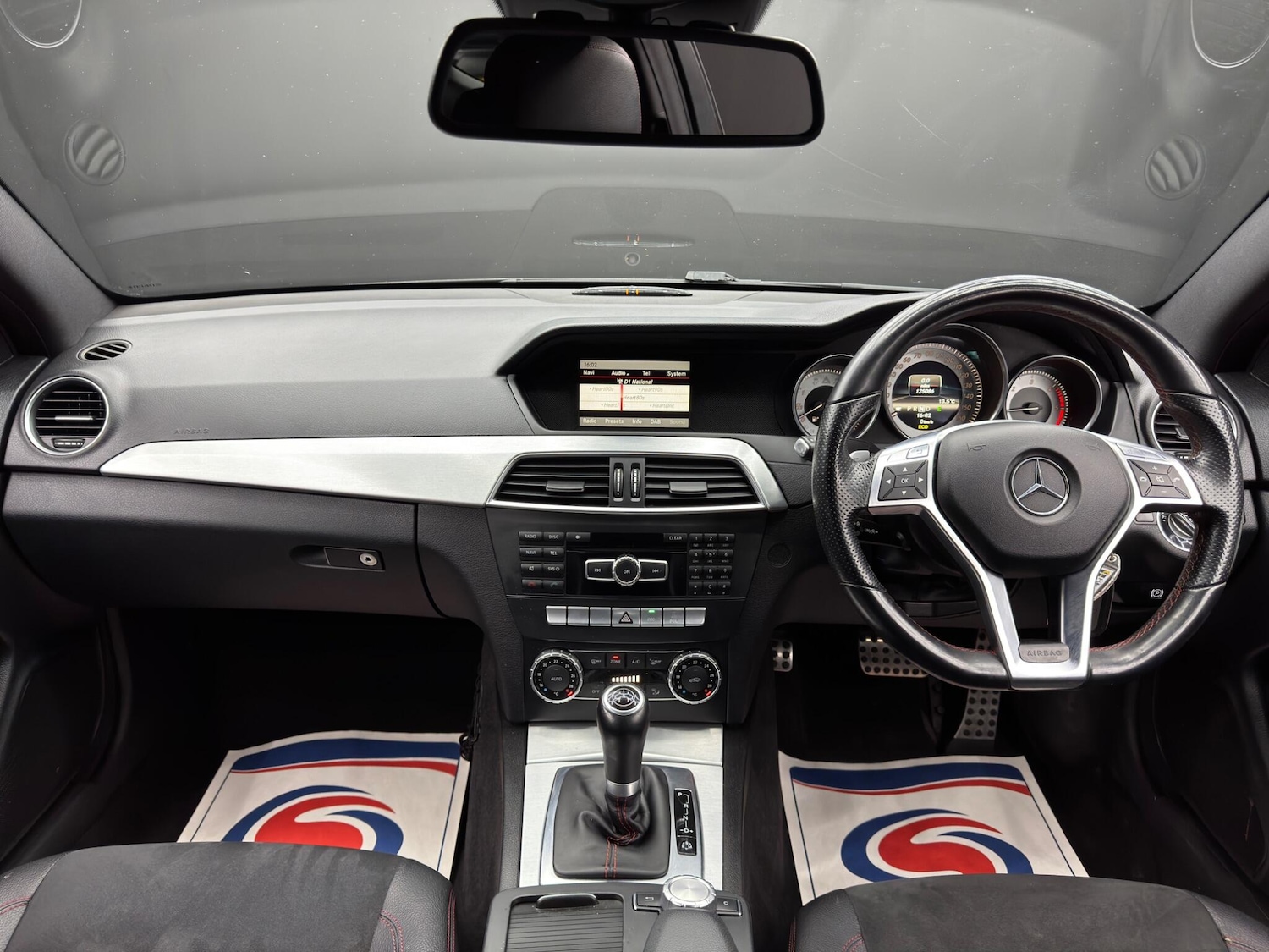 Used Mercedes-Benz C Class 2013 for sale - 77455359: Photo 10