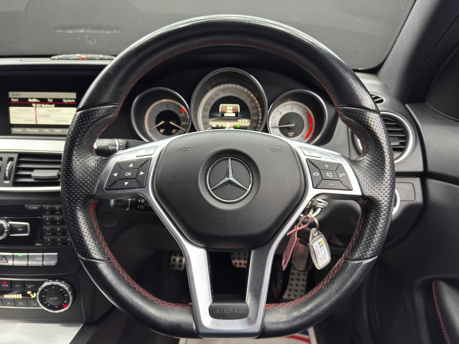 Used Mercedes-Benz C Class 2013 for sale - 77455359: Photo 16