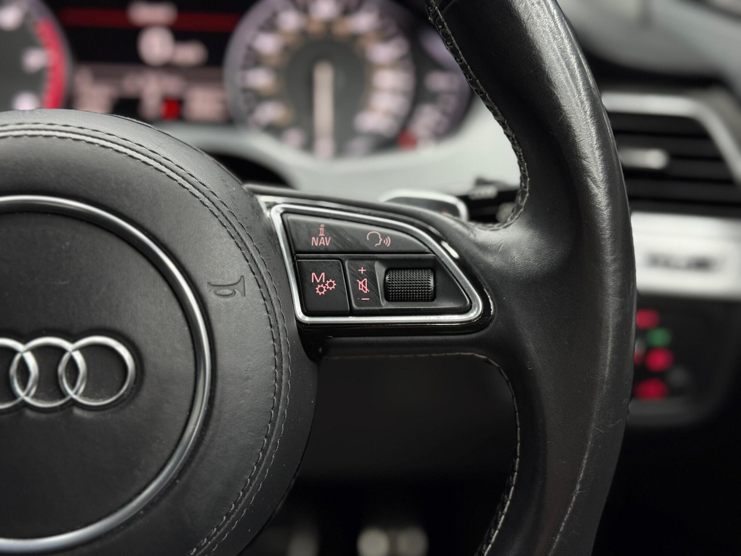 Used Audi A8 2016 for sale - 77994276: Photo 21