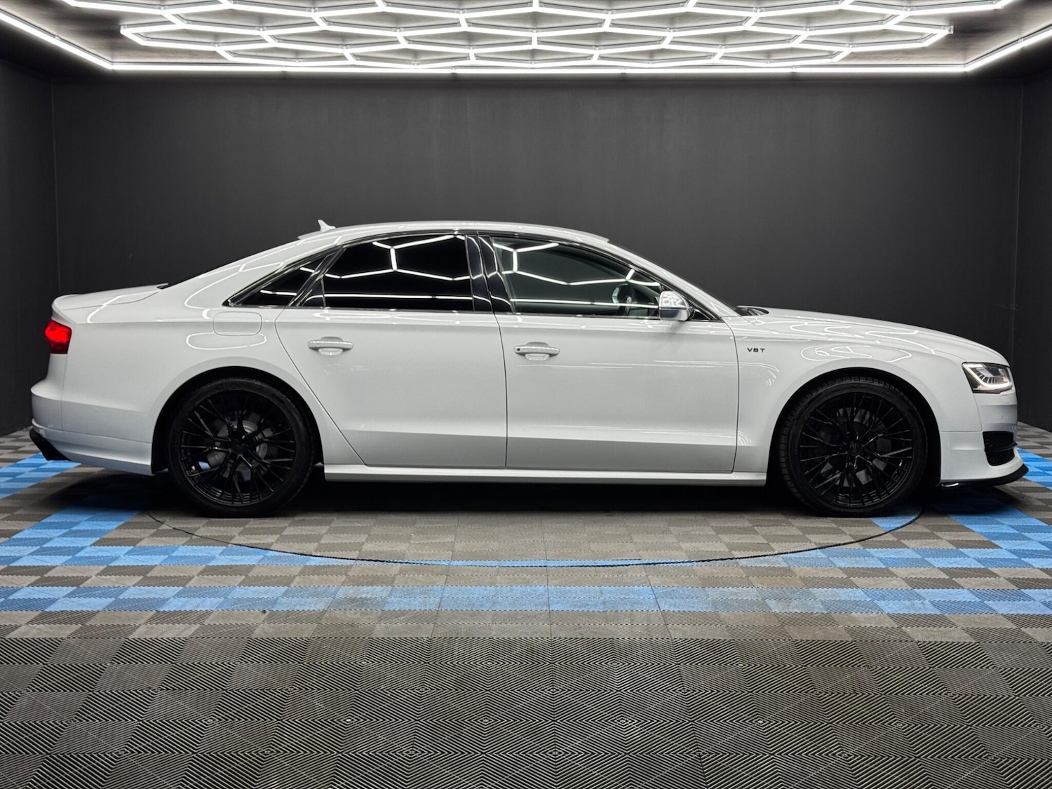 Used Audi A8 2016 for sale - 77994276: Photo 4