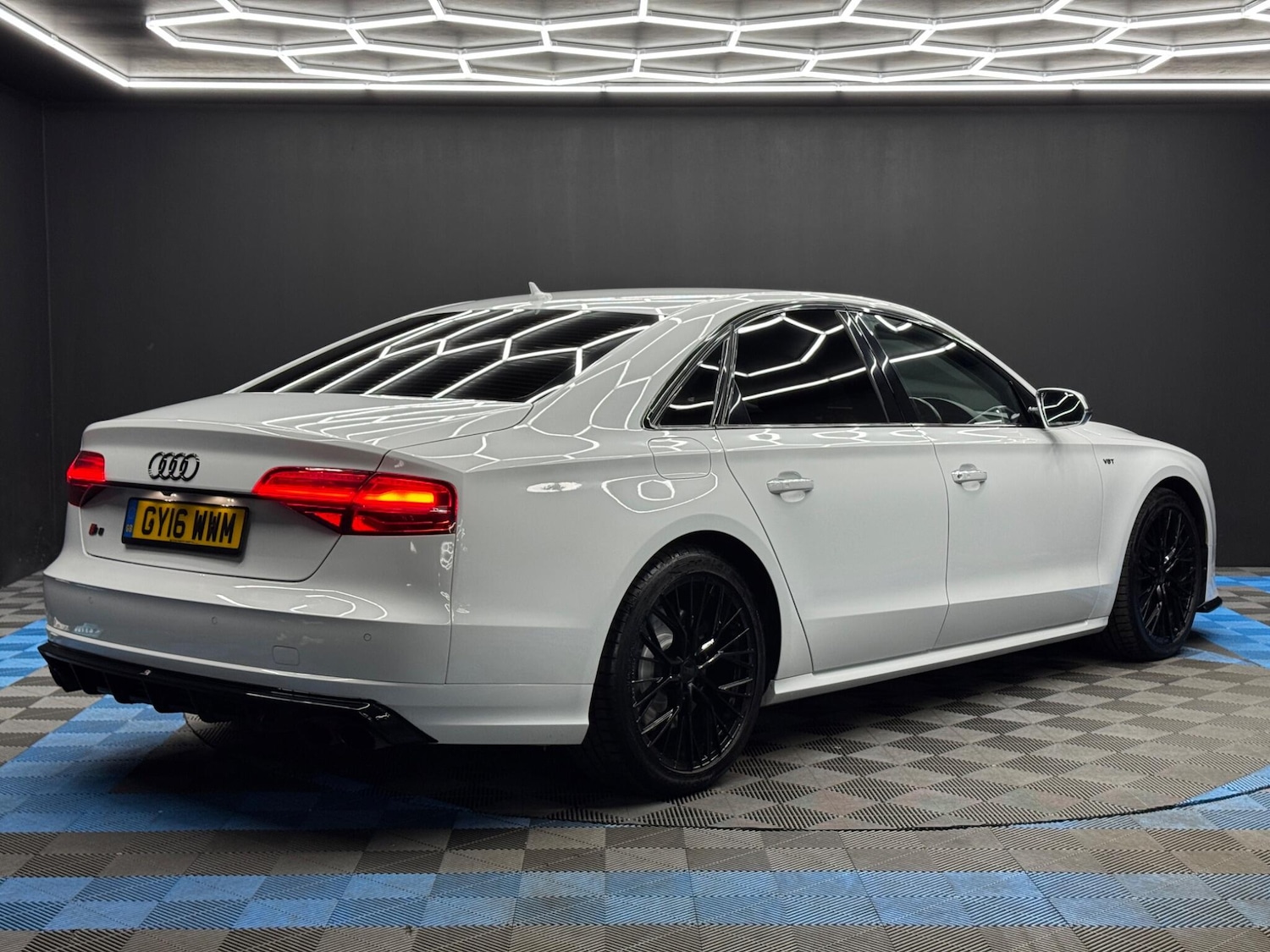 Used Audi A8 2016 for sale - 77994276: Photo 5