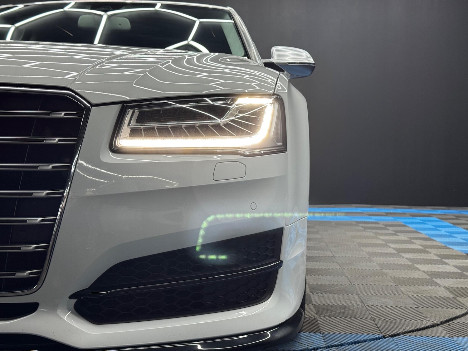 Used Audi A8 2016 for sale - 77994276: Photo 50