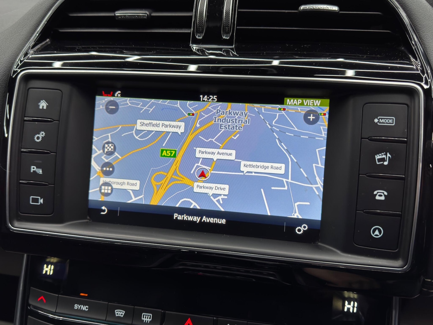 Used Jaguar XE 2017 for sale - 77925405: Photo 28