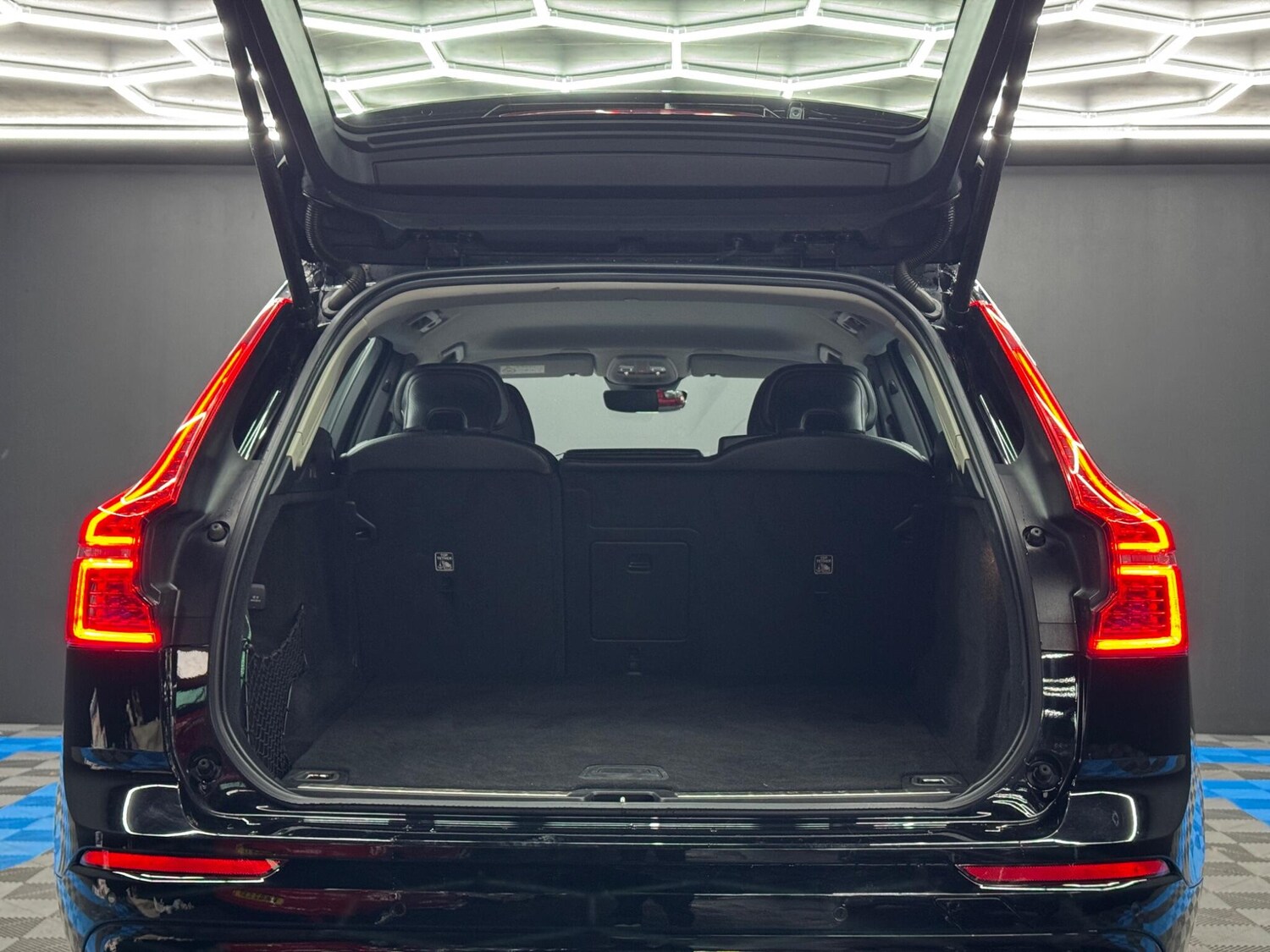 Used Volvo XC60 2021 for sale - 77411216: Photo 42