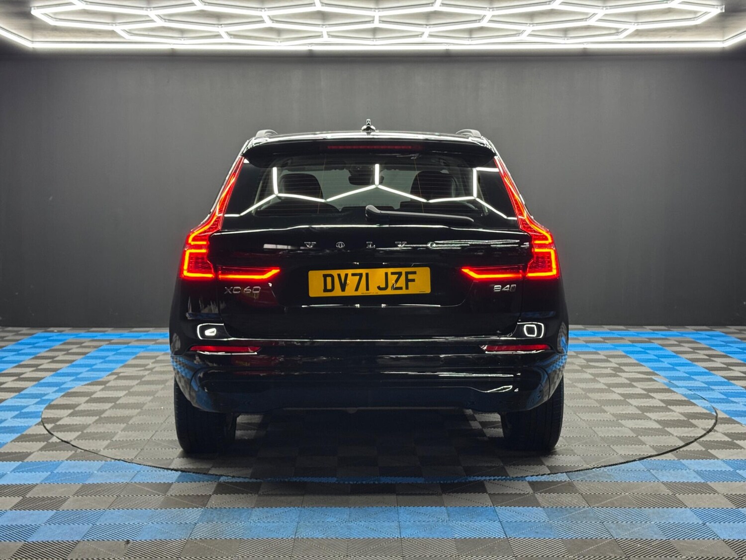 Used Volvo XC60 2021 for sale - 77411216: Photo 6