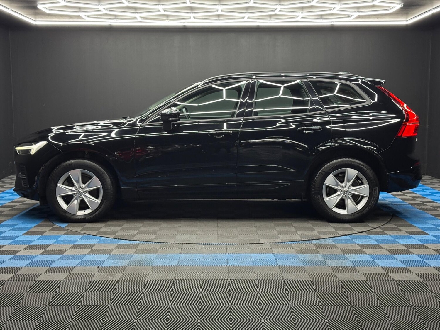 Used Volvo XC60 2021 for sale - 77411216: Photo 8