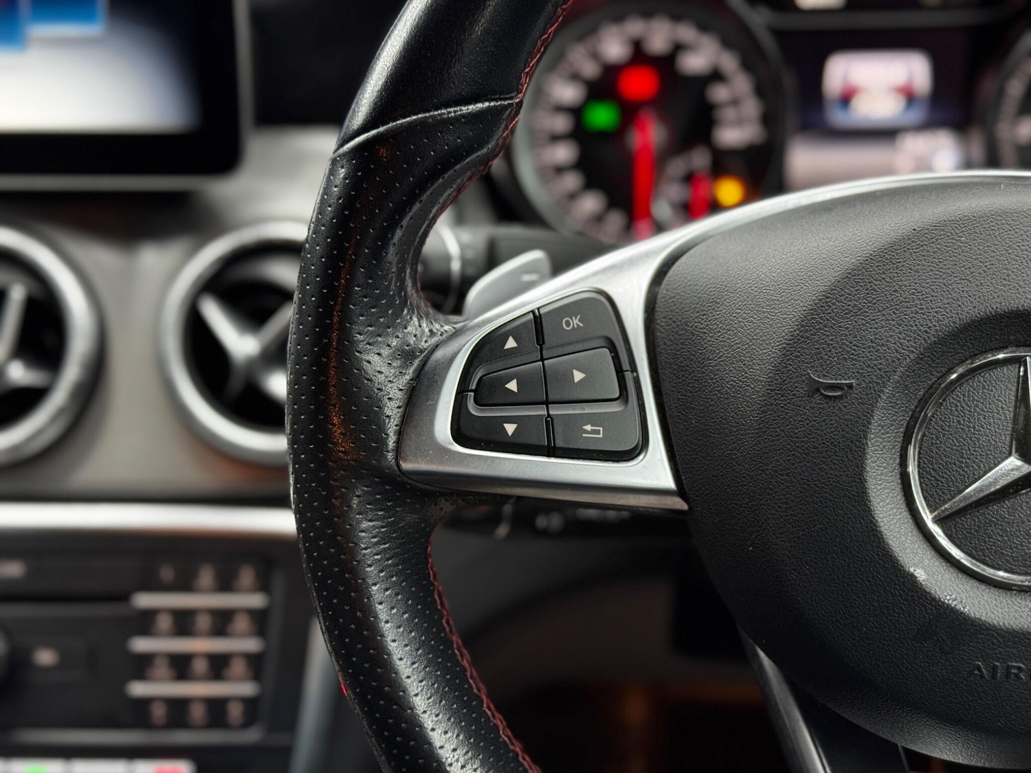 Used Mercedes-Benz CLA 2018 for sale - 76899672: Photo 20