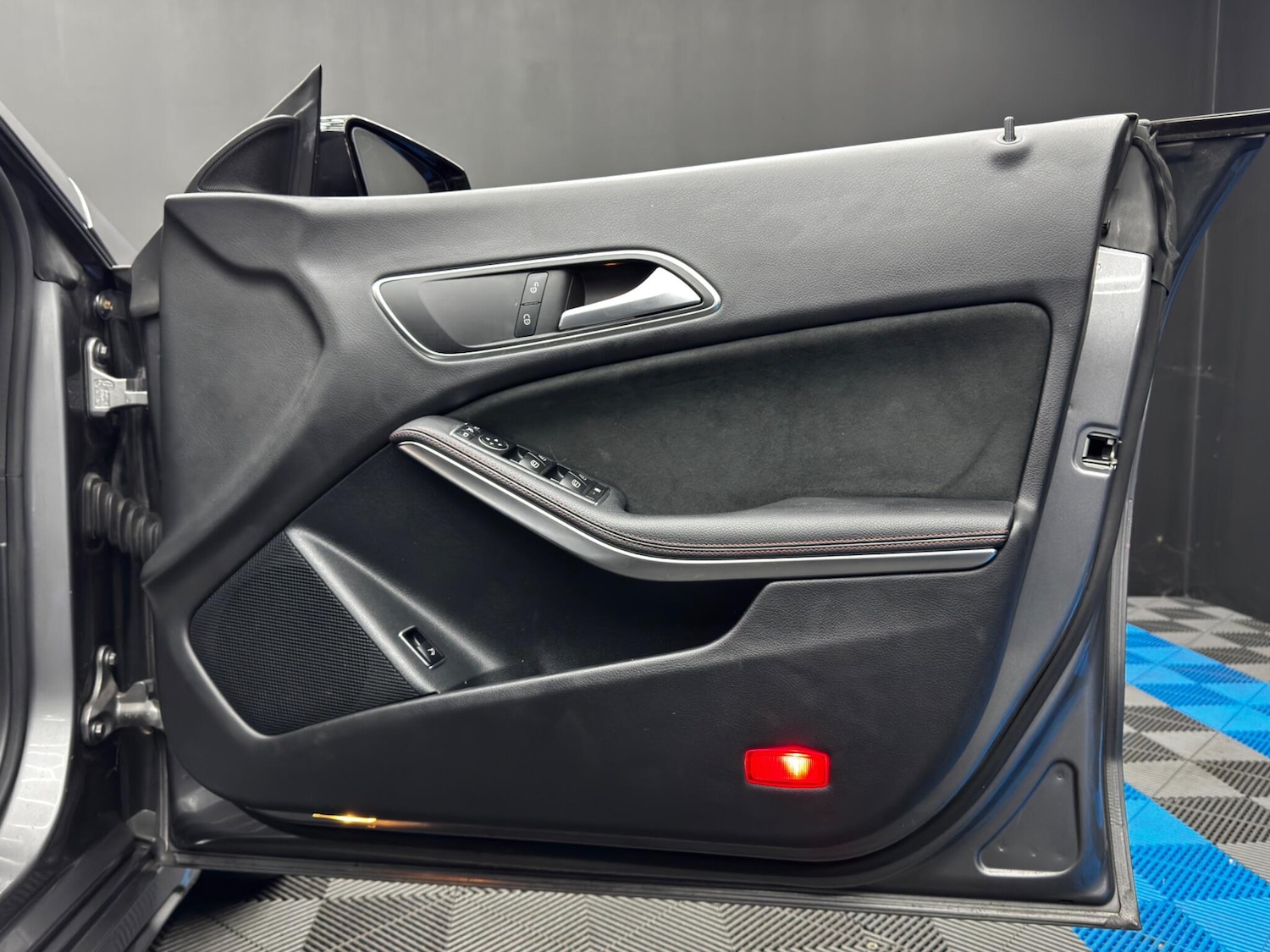 Used Mercedes-Benz CLA 2018 for sale - 76899672: Photo 38