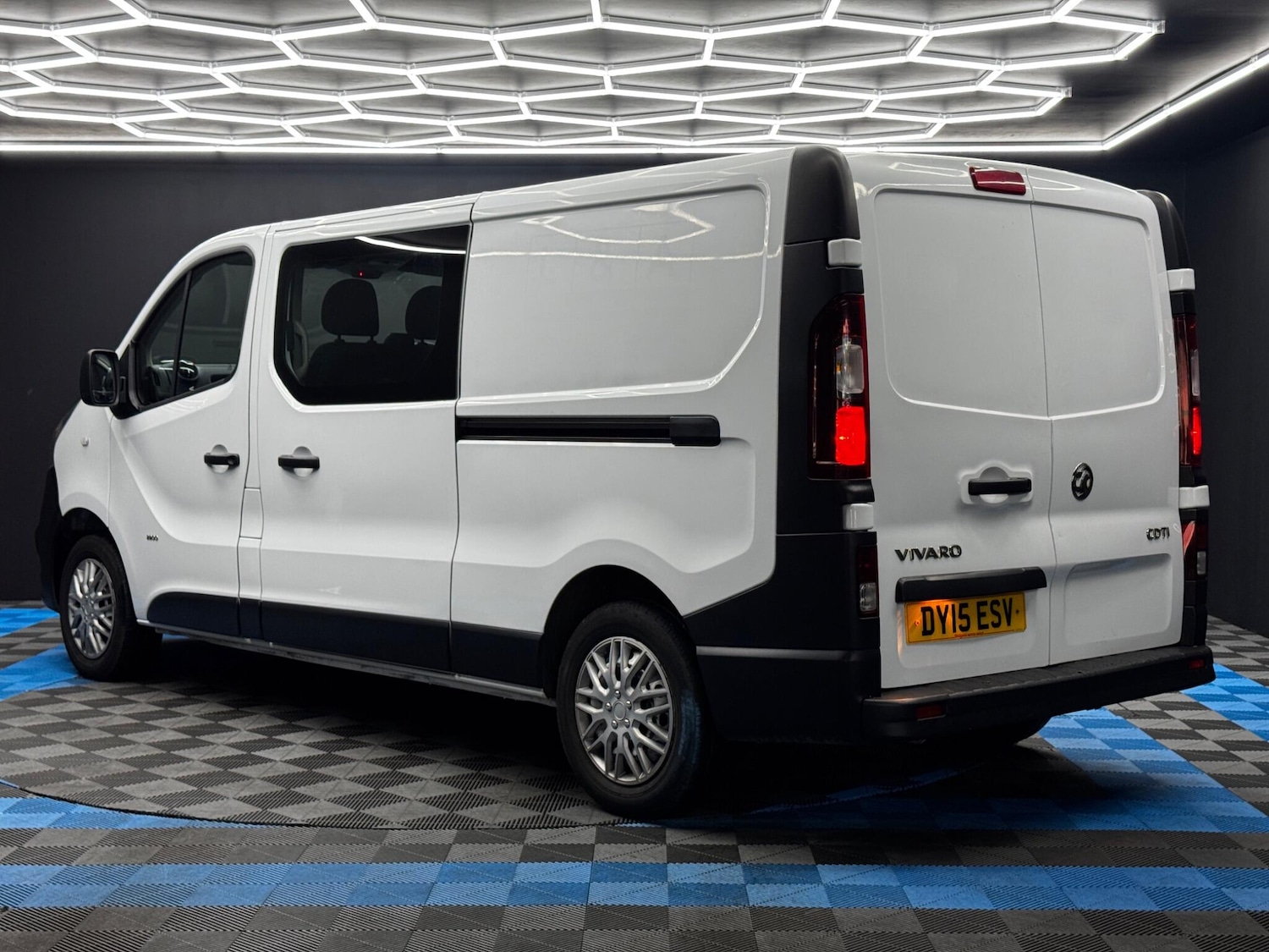 Used Vauxhall Vivaro 2015 for sale - 76658697: Photo 7