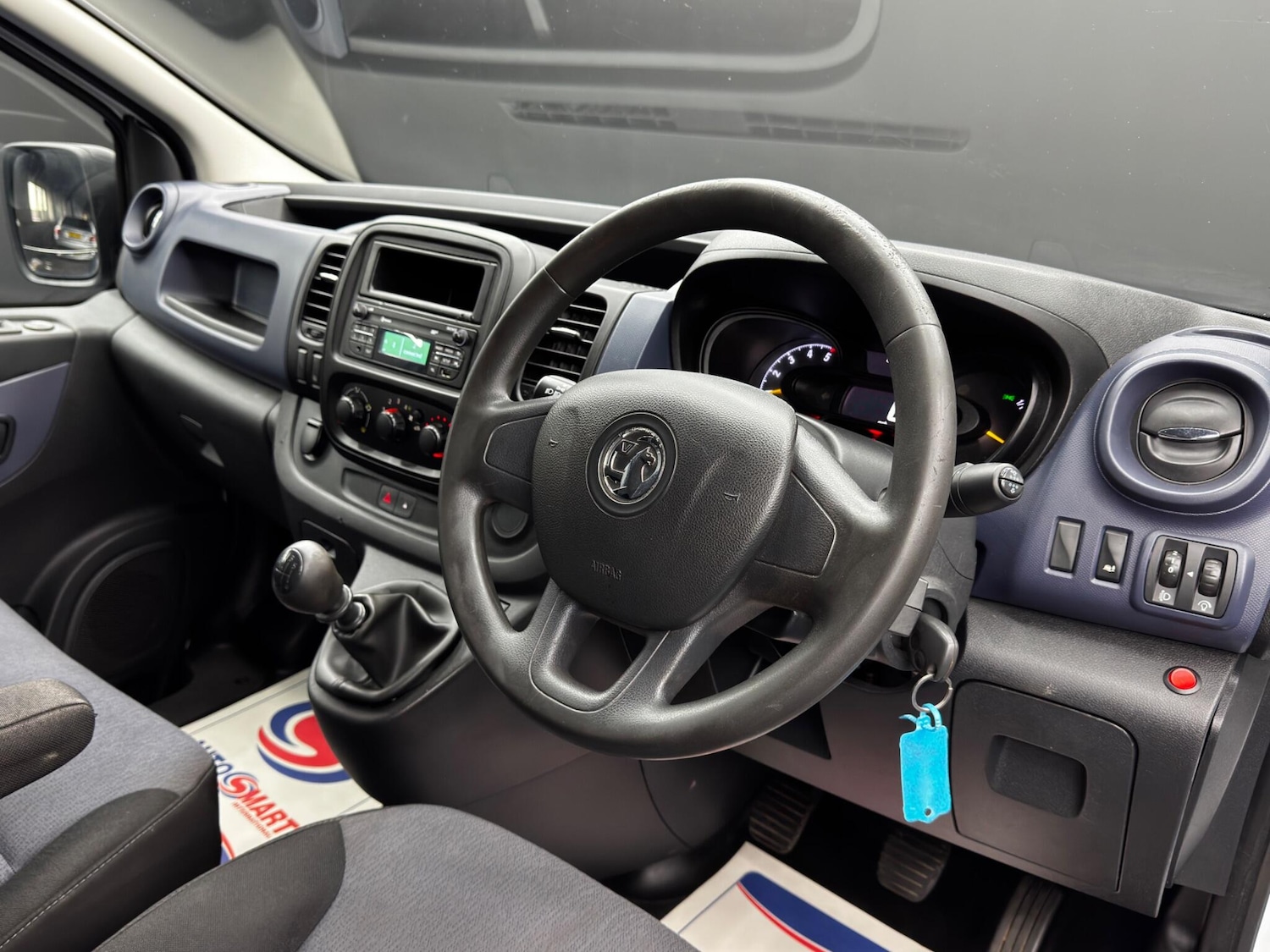 Used Vauxhall Vivaro 2015 for sale - 76658697: Photo 9