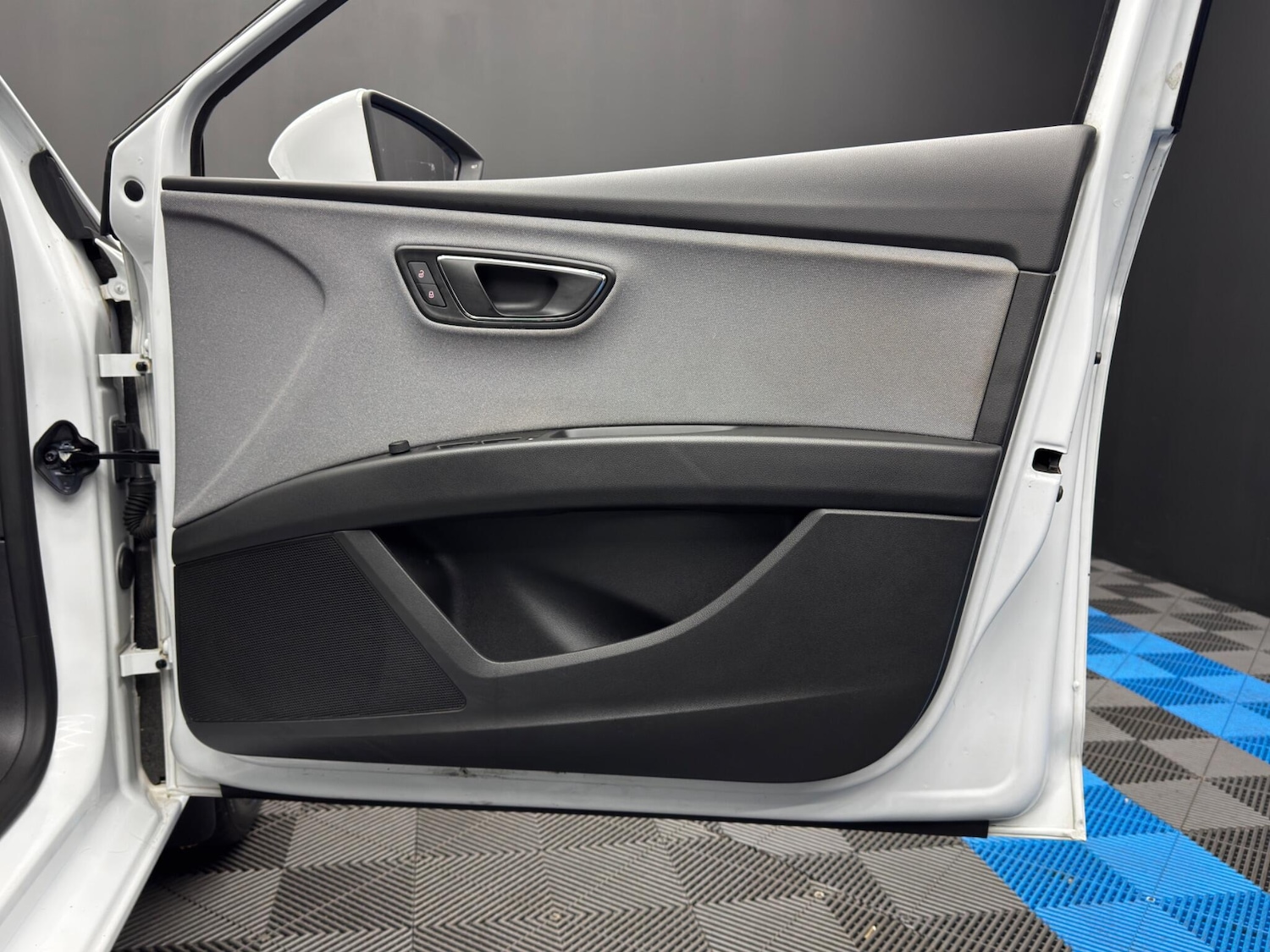 Used SEAT Leon for sale - 77412389: Photo 37