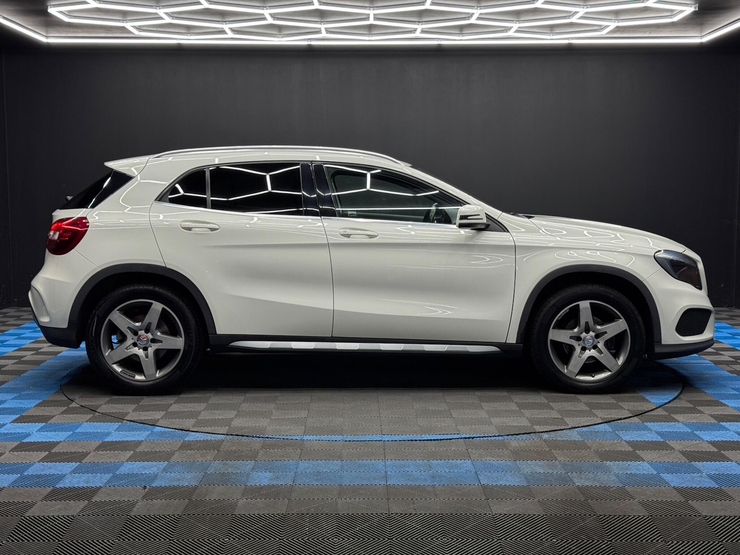 Used Mercedes-Benz GLA 2015 for sale - 77705266: Photo 4