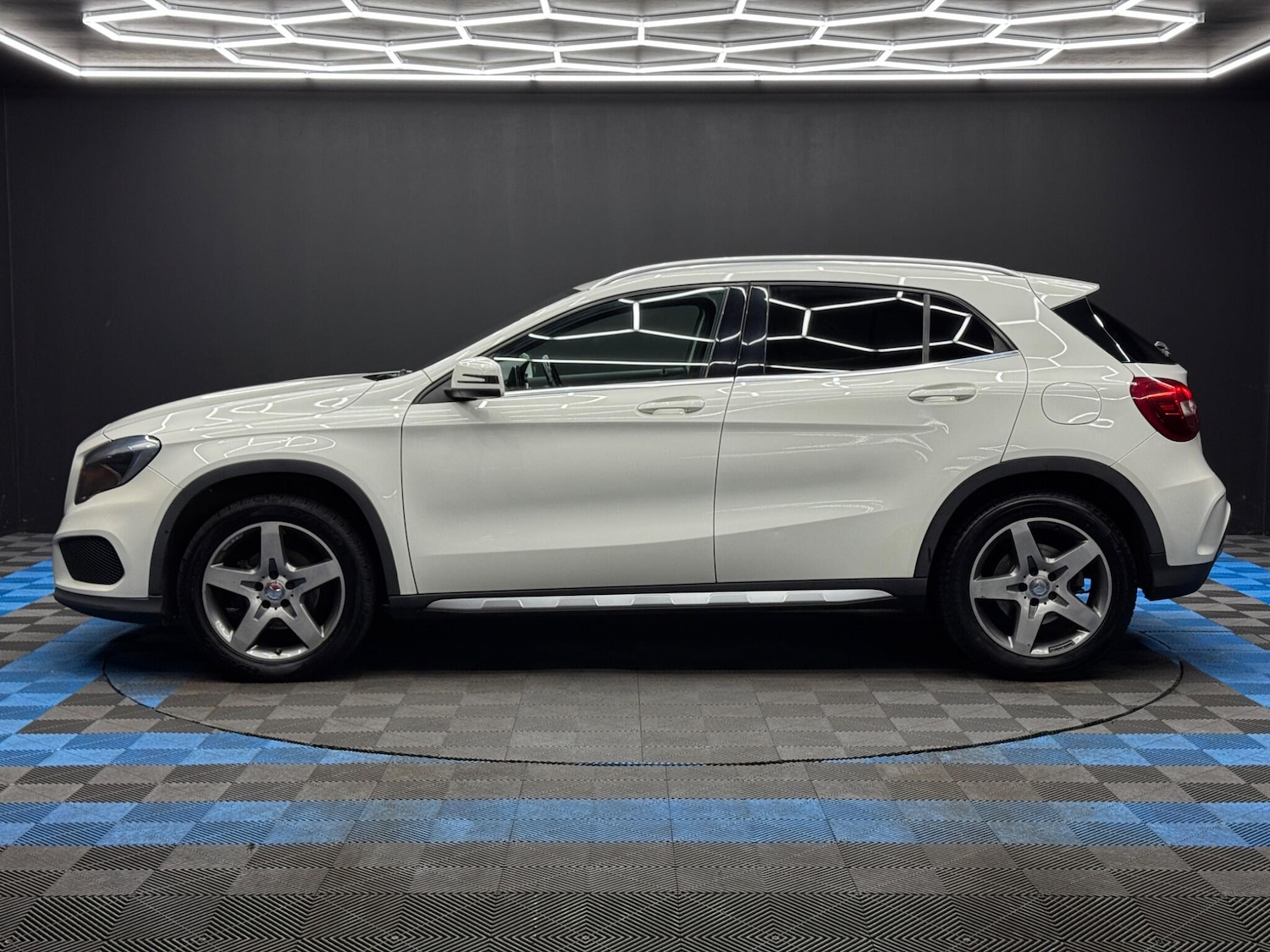 Used Mercedes-Benz GLA 2015 for sale - 77705266: Photo 8