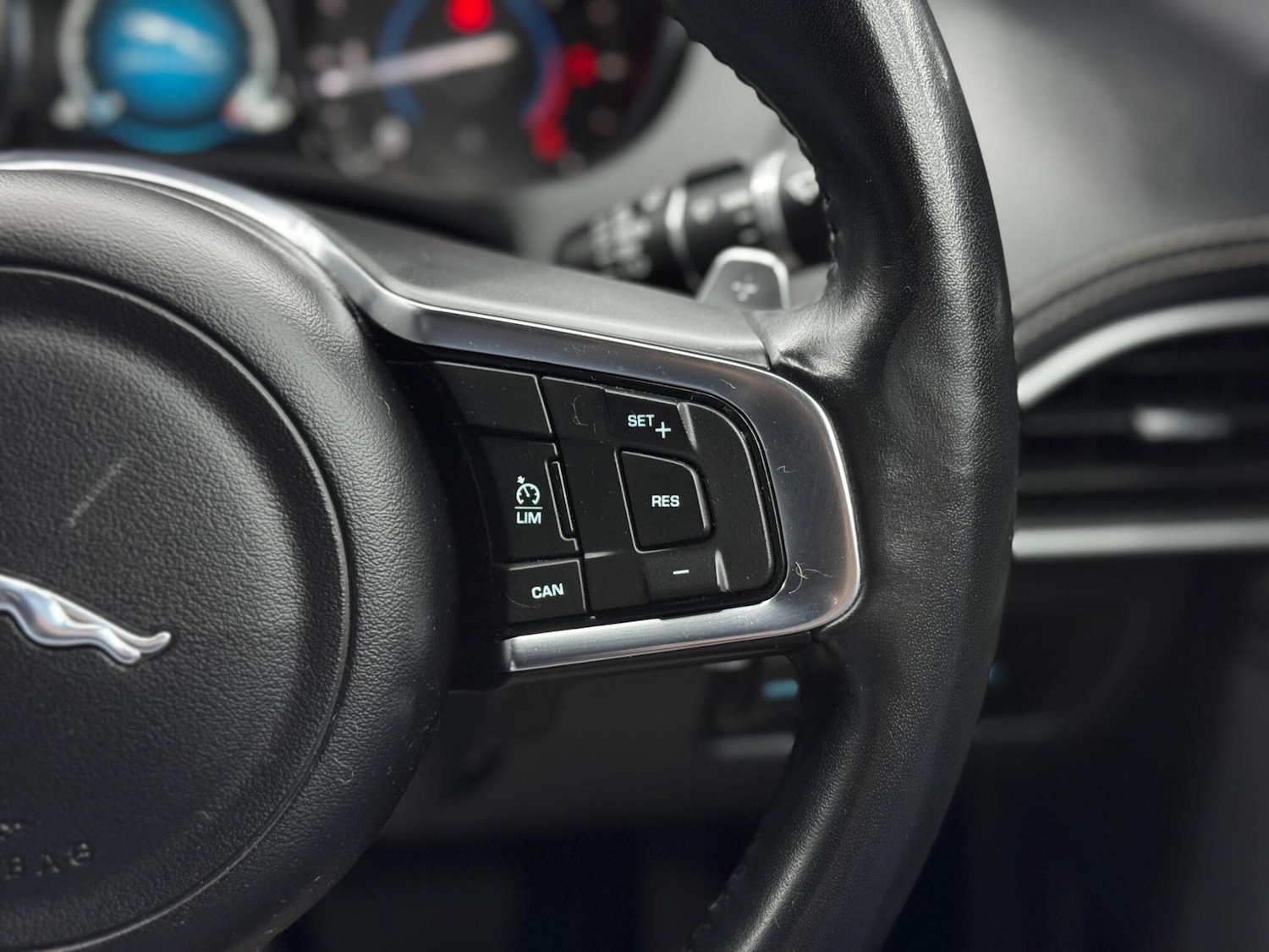 Used Jaguar XE 2018 for sale - 77396033: Photo 21