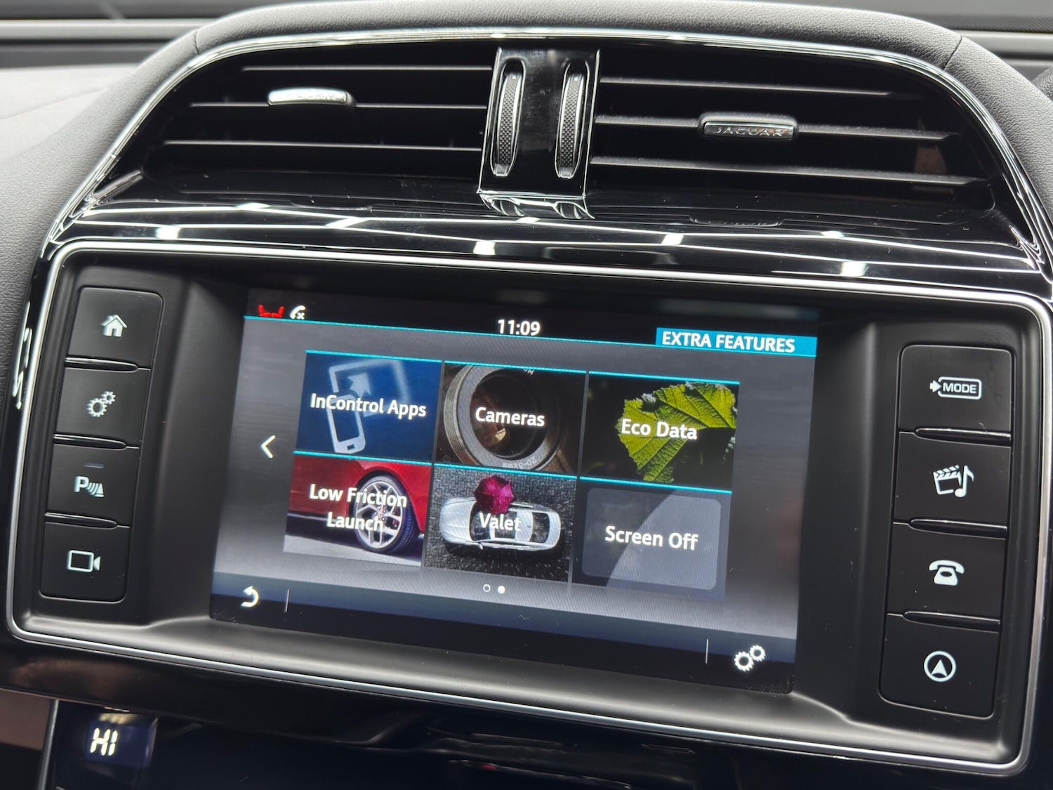 Used Jaguar XE 2018 for sale - 77396033: Photo 31