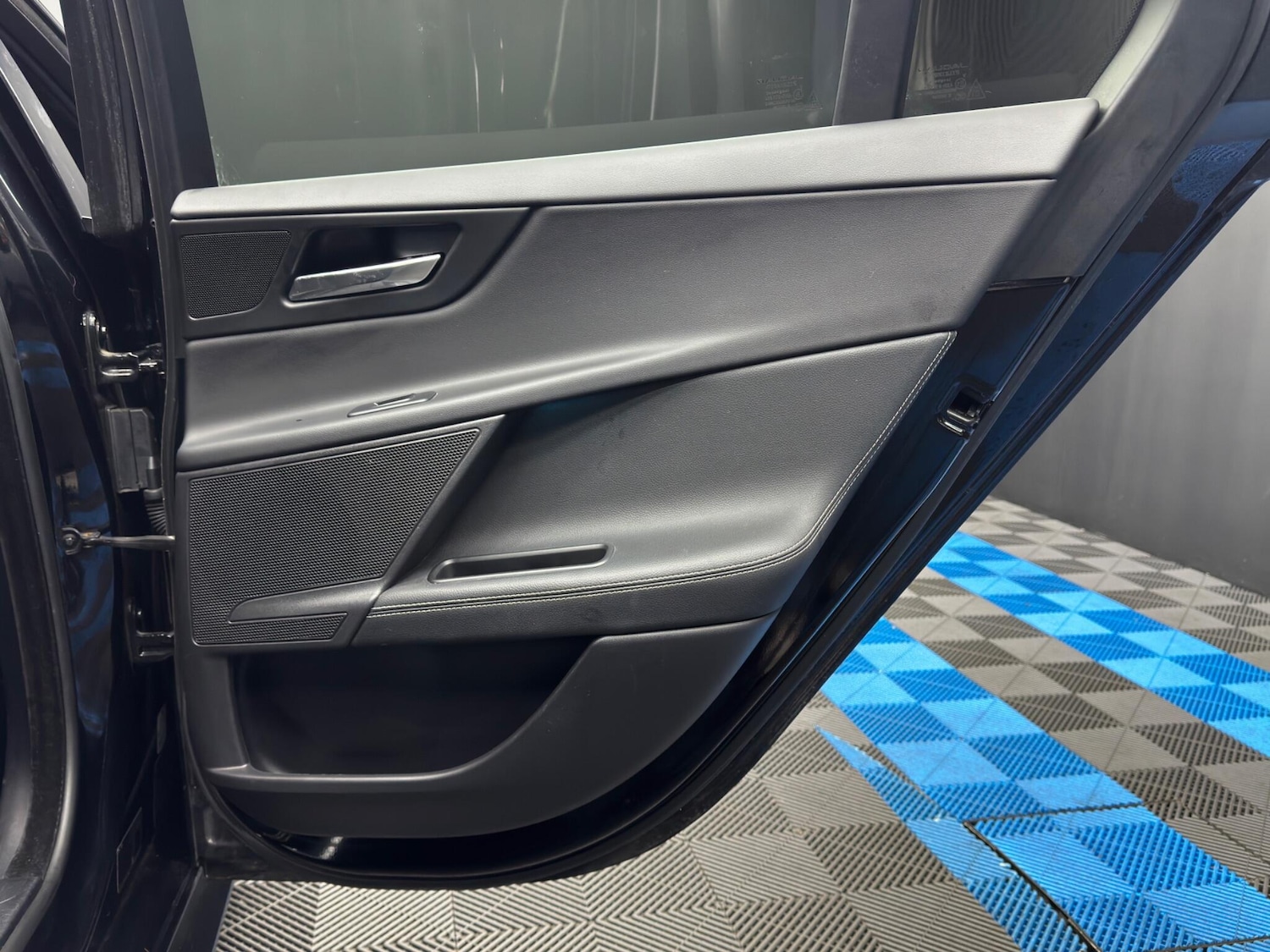 Used Jaguar XE 2018 for sale - 77396033: Photo 43