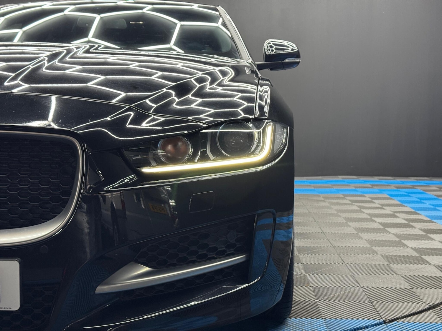 Used Jaguar XE 2018 for sale - 77396033: Photo 46