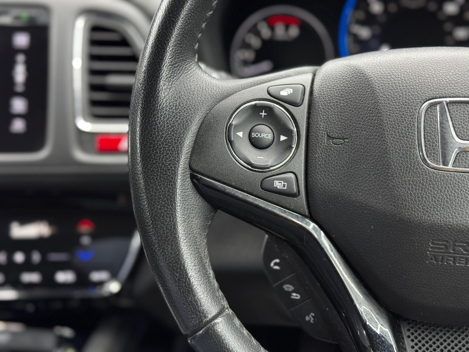 Used Honda HR-V 2015 for sale - 77314808: Photo 18