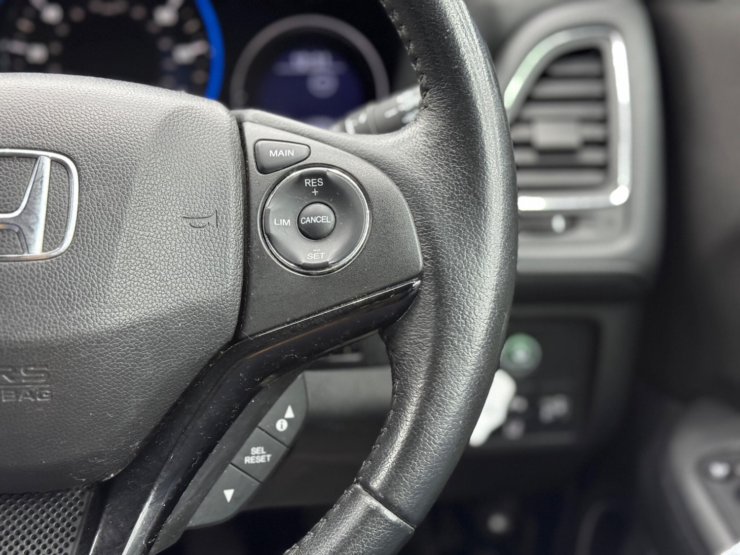 Used Honda HR-V 2015 for sale - 77314808: Photo 19