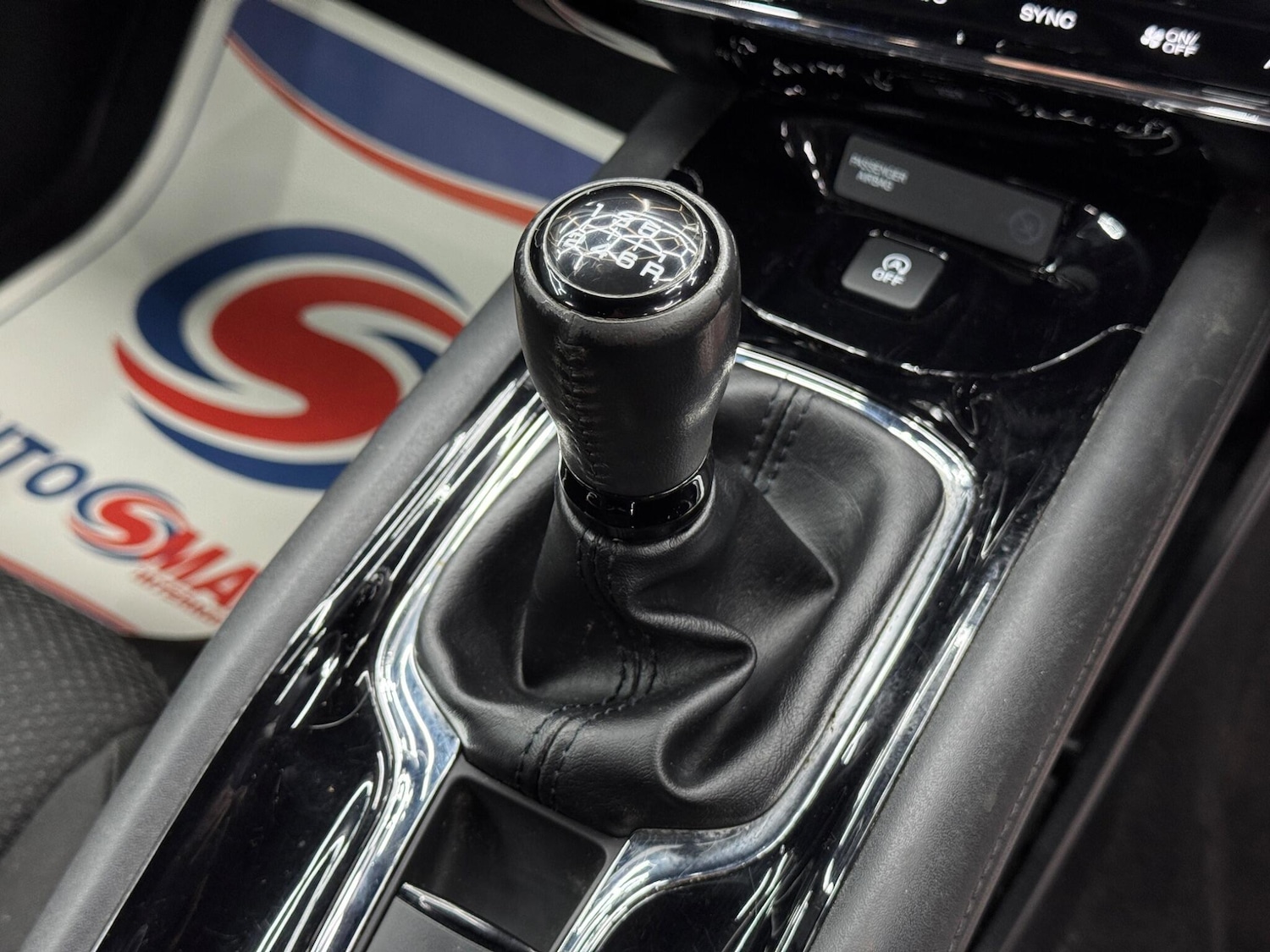 Used Honda HR-V 2015 for sale - 77314808: Photo 24