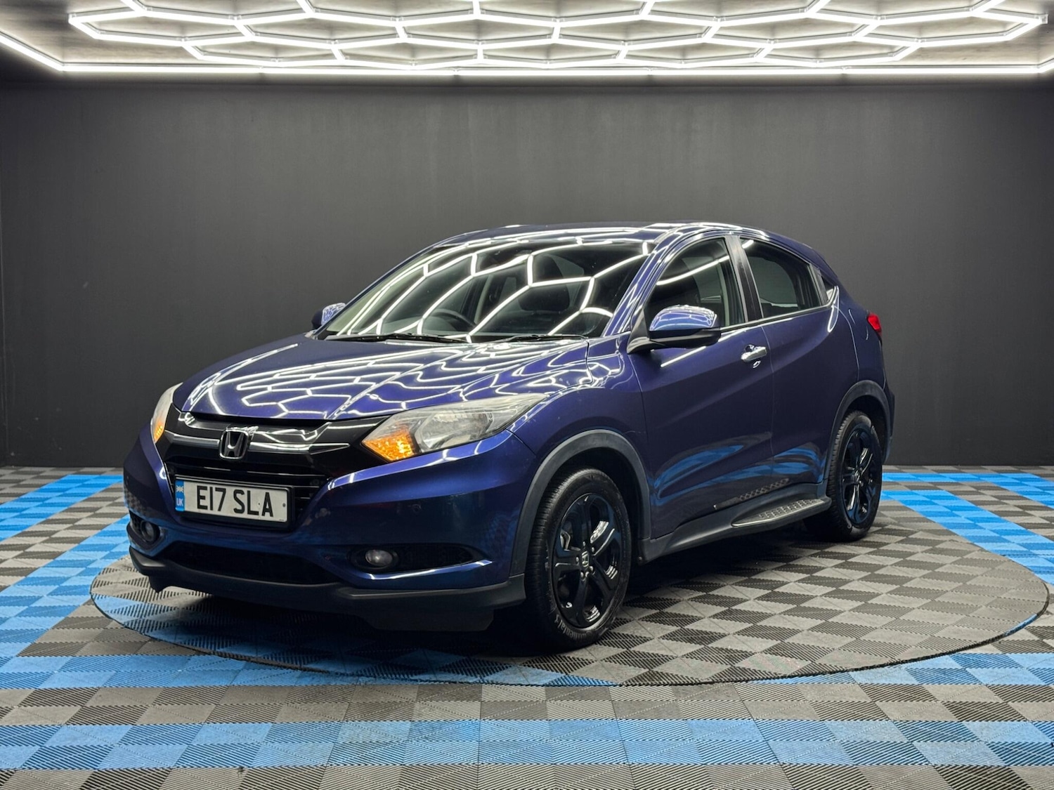 Used Honda HR-V 2015 for sale - 77314808: Photo 3