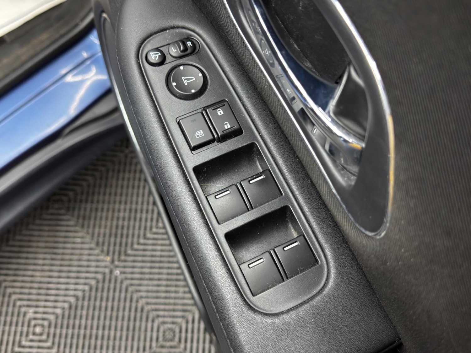 Used Honda HR-V 2015 for sale - 77314808: Photo 35