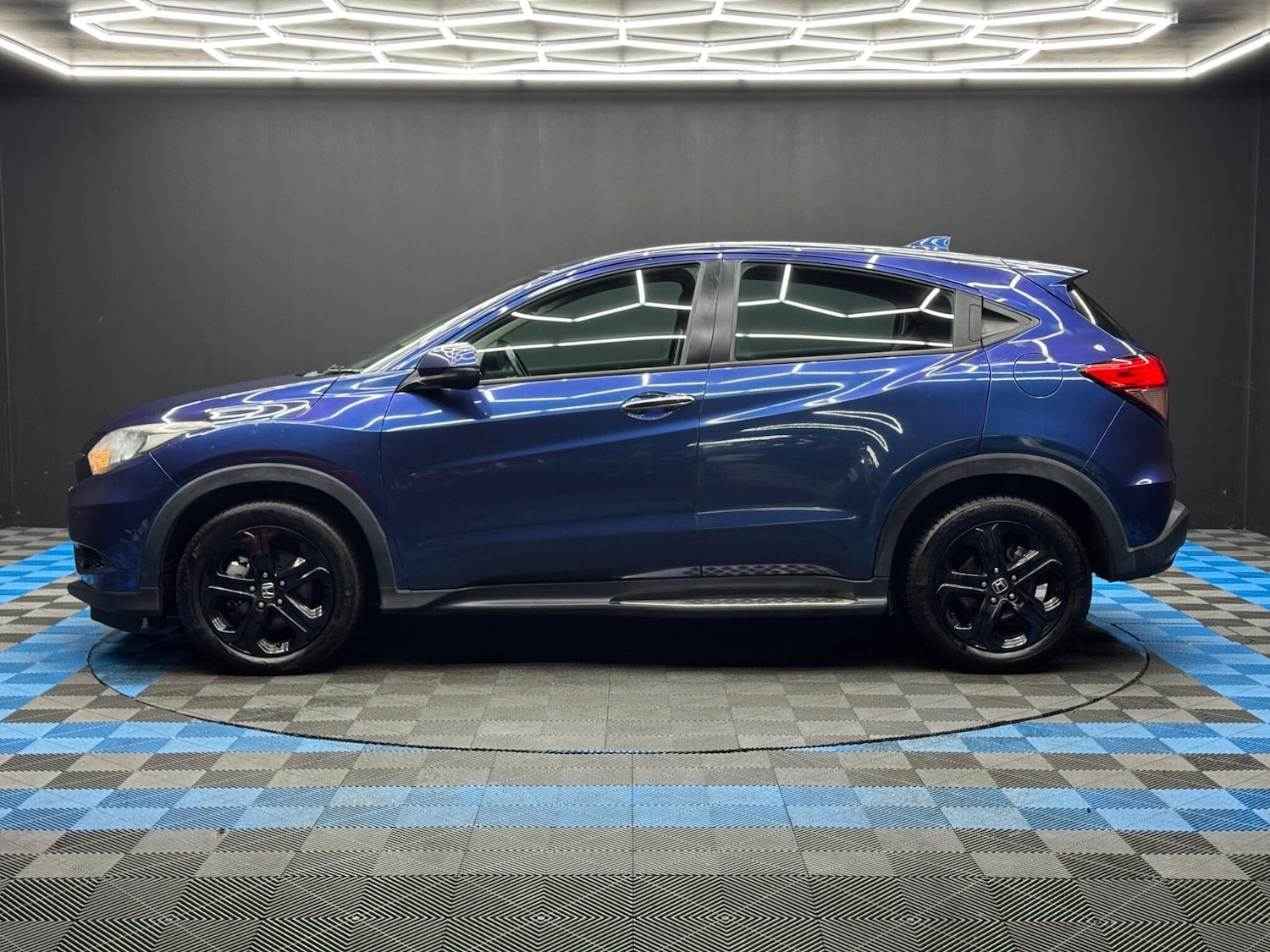 Used Honda HR-V 2015 for sale - 77314808: Photo 8