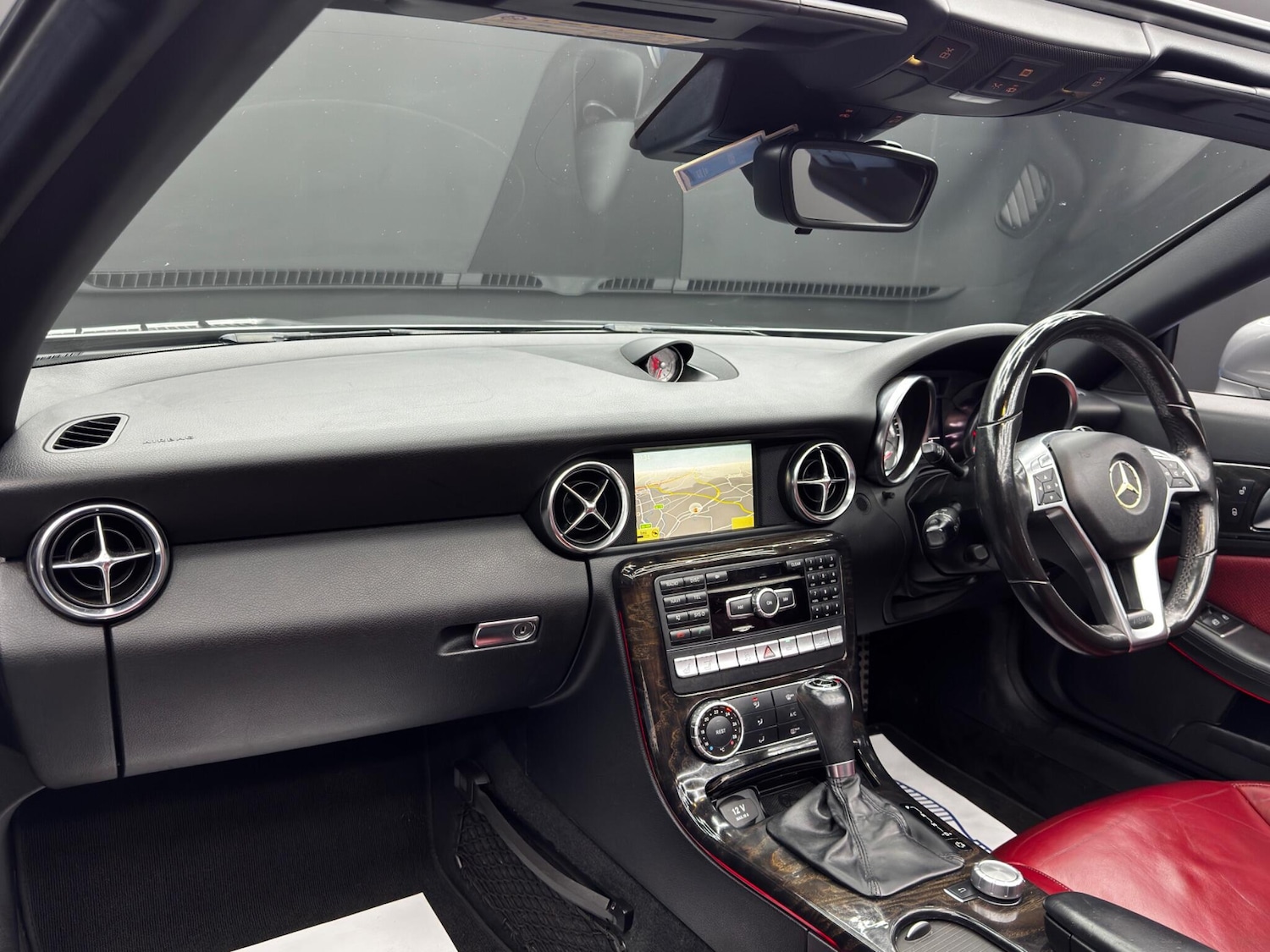 Used Mercedes-Benz SLK 2012 for sale - 76865304: Photo 11