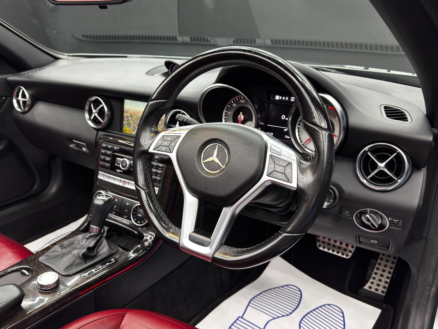 Used Mercedes-Benz SLK 2012 for sale - 76865304: Photo 9