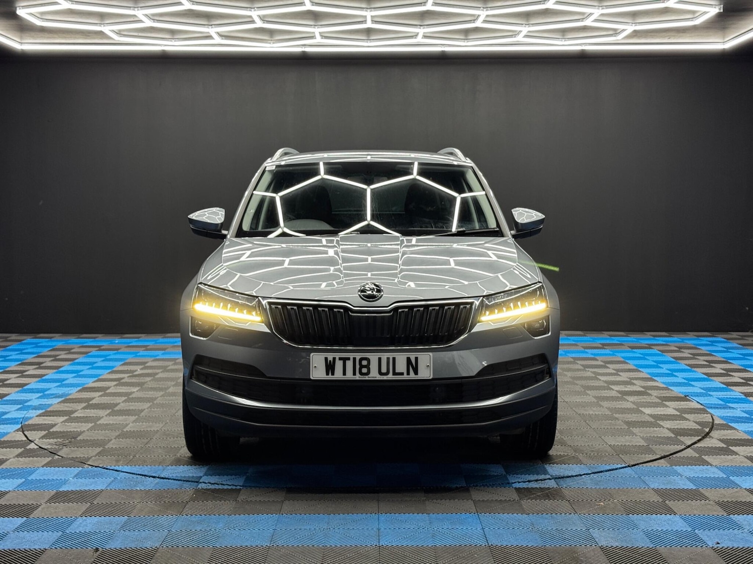 Used Skoda Karoq 2018 for sale - 76850416: Photo 2