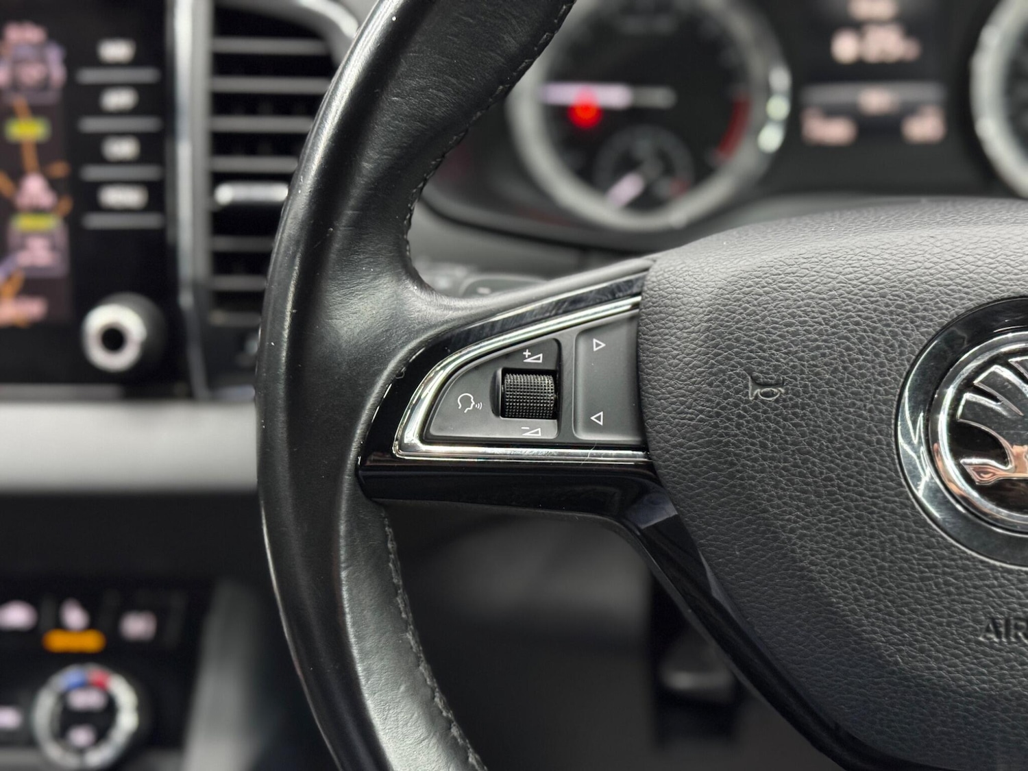 Used Skoda Karoq 2018 for sale - 76850416: Photo 20