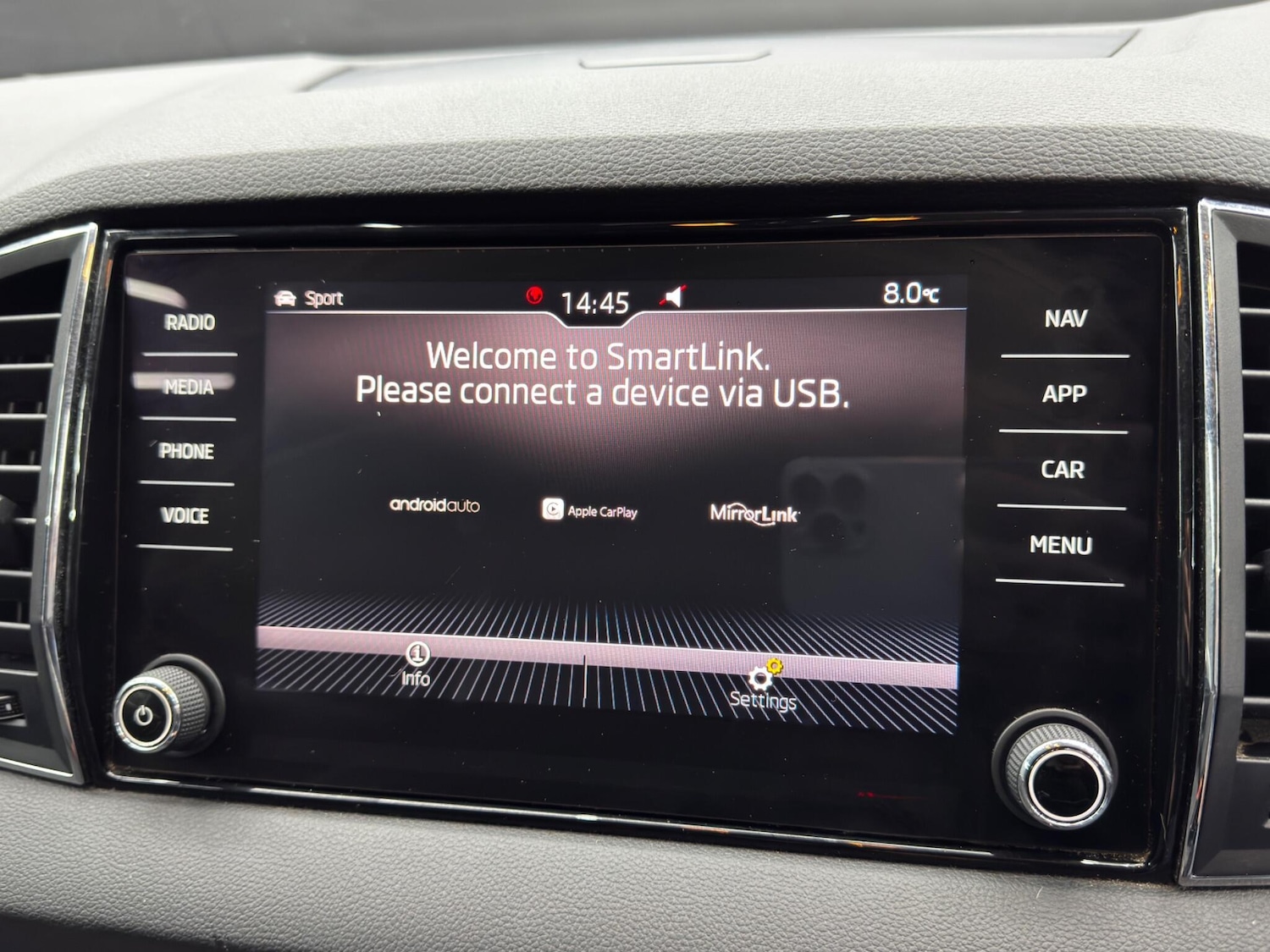 Used Skoda Karoq 2018 for sale - 76850416: Photo 35