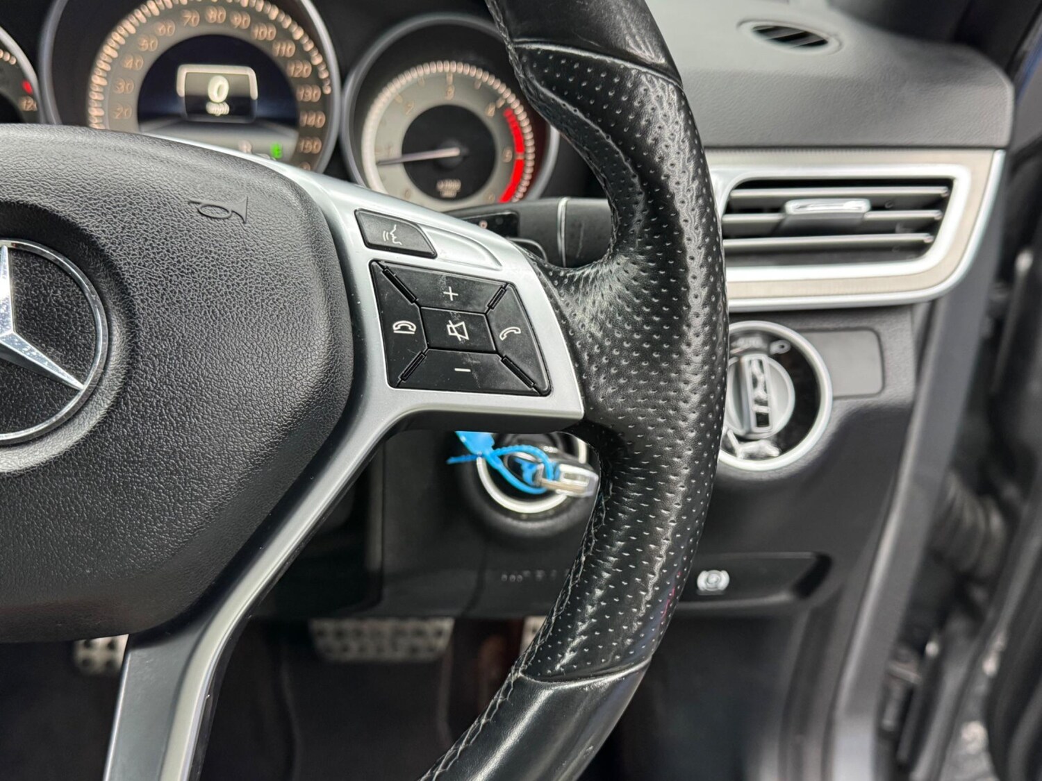 Used Mercedes-Benz E Class 2015 for sale - 77377656: Photo 20