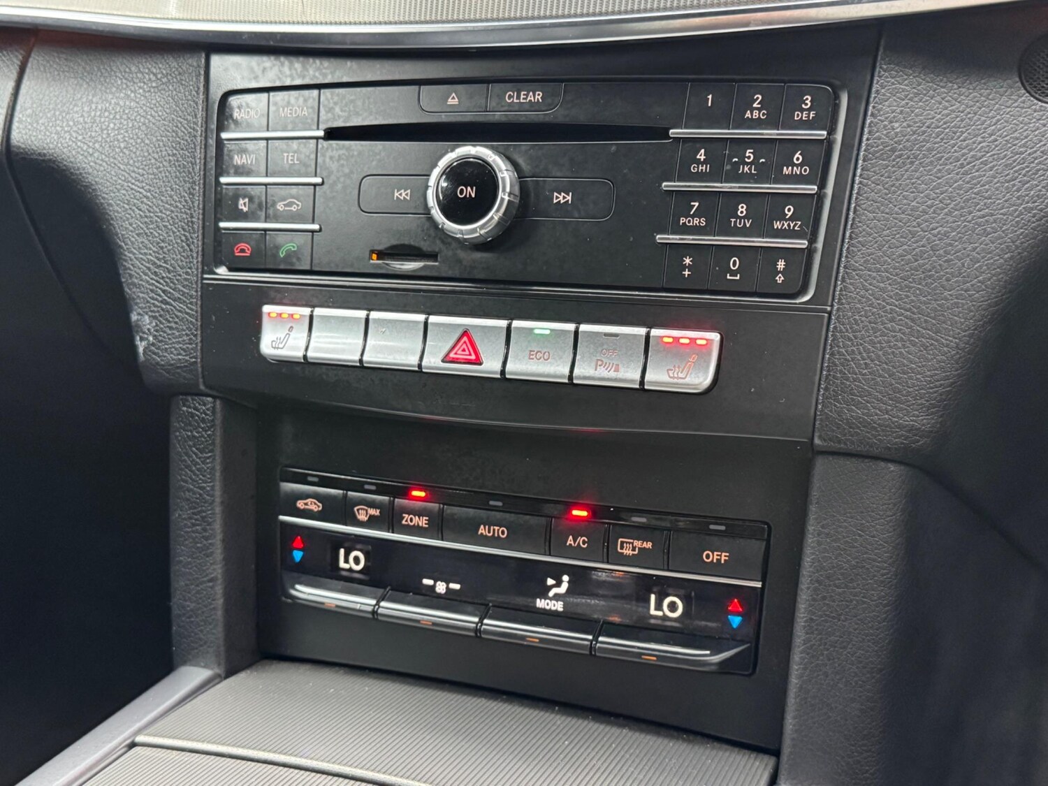 Used Mercedes-Benz E Class 2015 for sale - 77377656: Photo 28