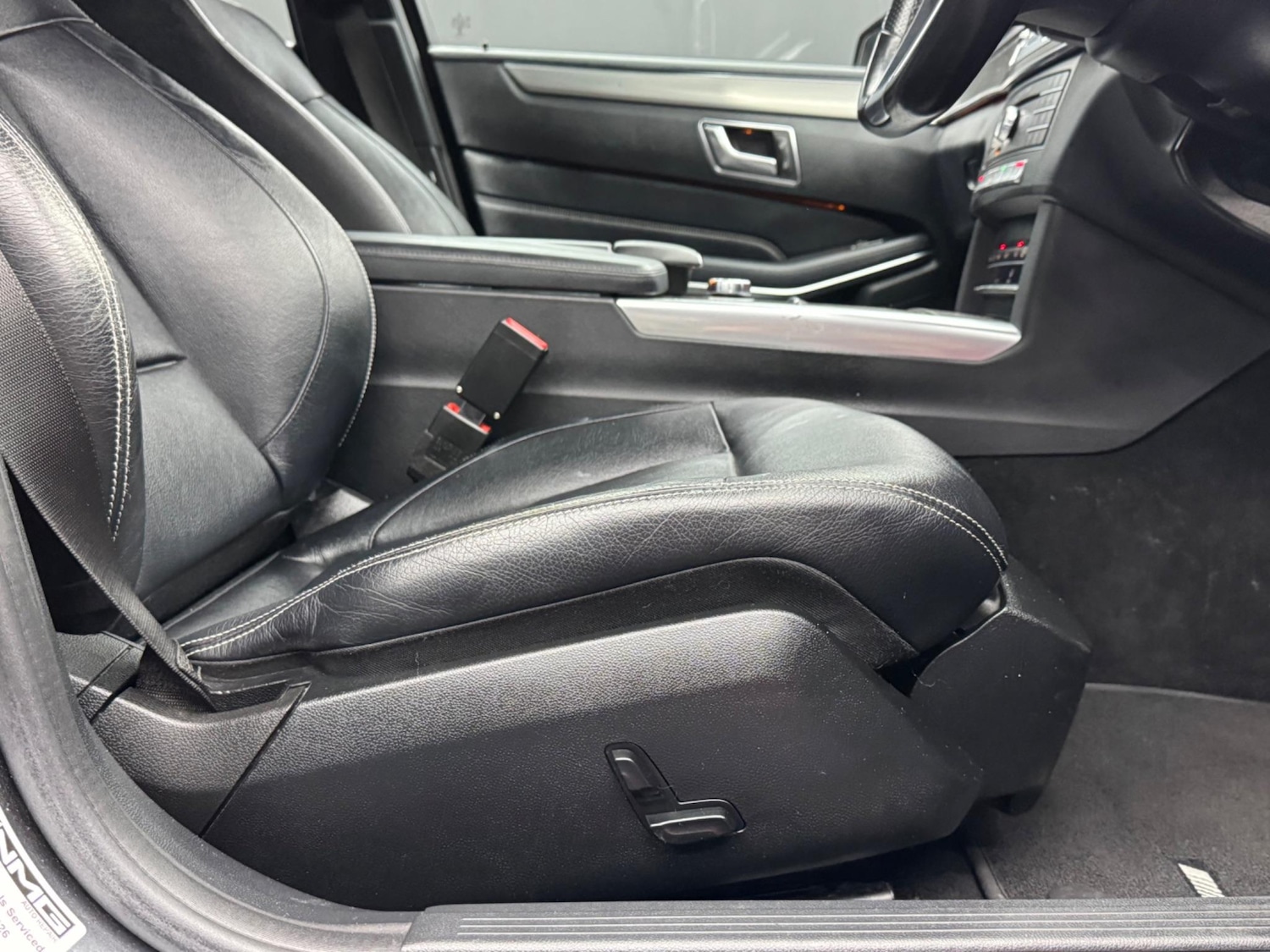 Used Mercedes-Benz E Class 2015 for sale - 77377656: Photo 40