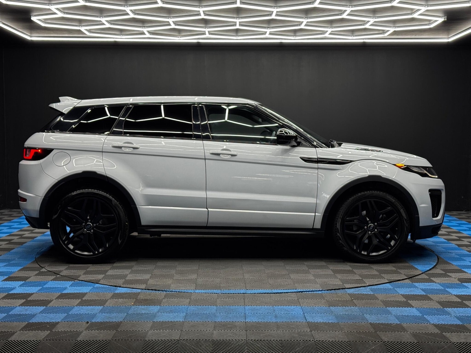 Used Land Rover Range Rover Evoque for sale - 76727295: Photo 4