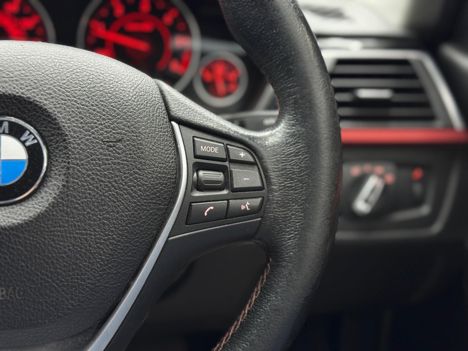 Used BMW 3 Series 2017 for sale - 77440978: Photo 21