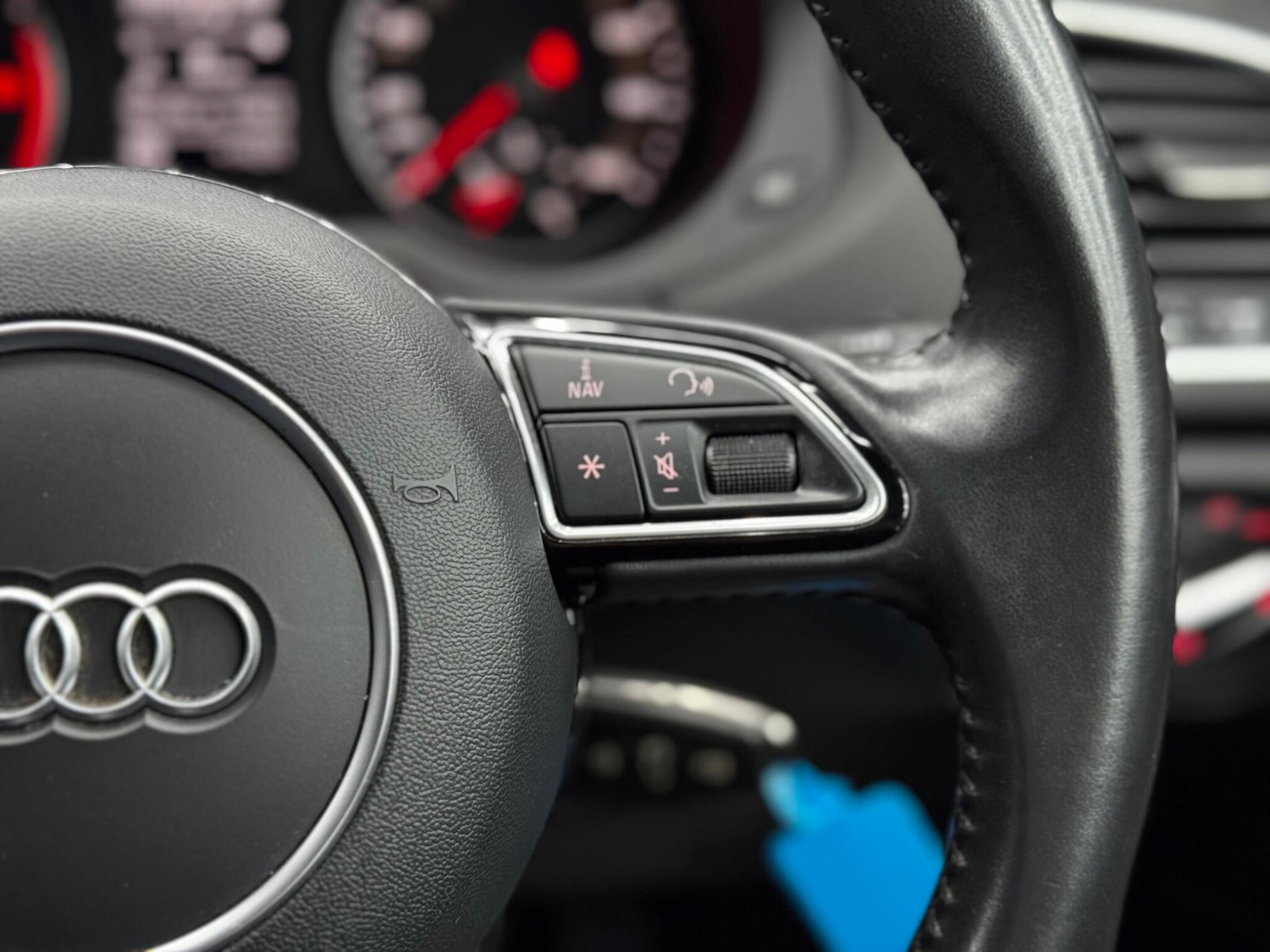 Used Audi Q3 for sale - 76994735: Photo 21