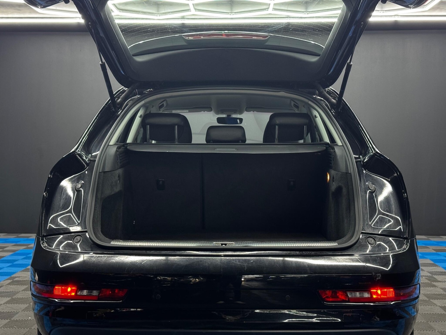 Used Audi Q3 for sale - 76994735: Photo 36