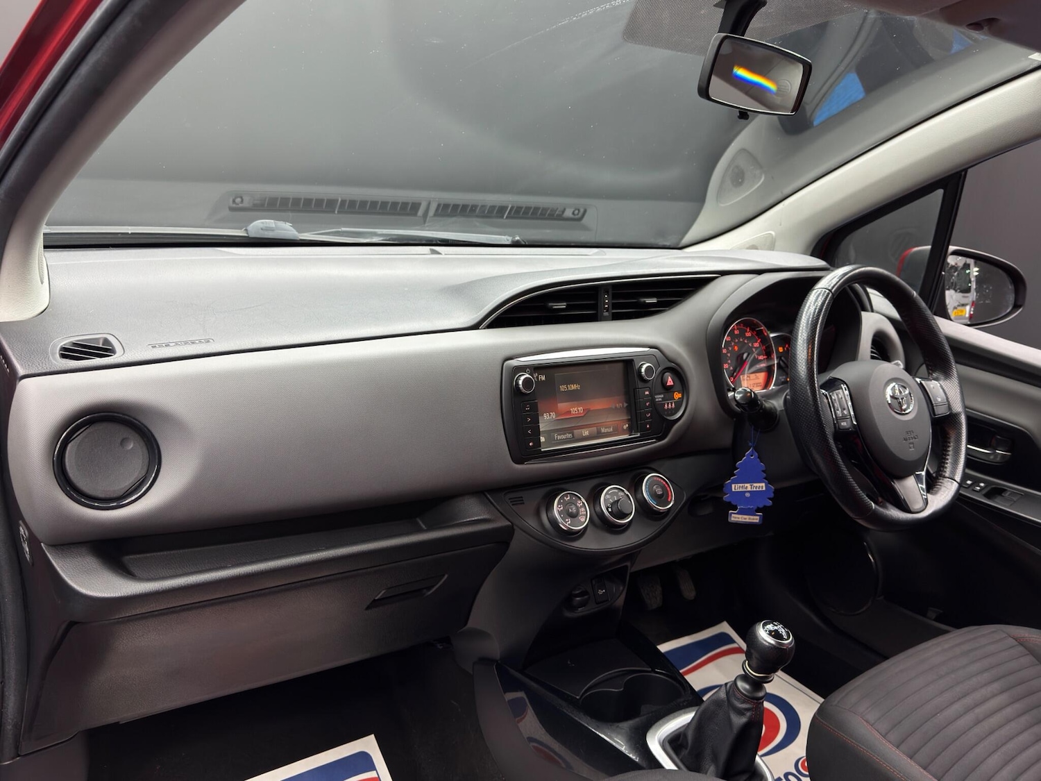 Used Toyota Yaris 2015 for sale - 77396407: Photo 11