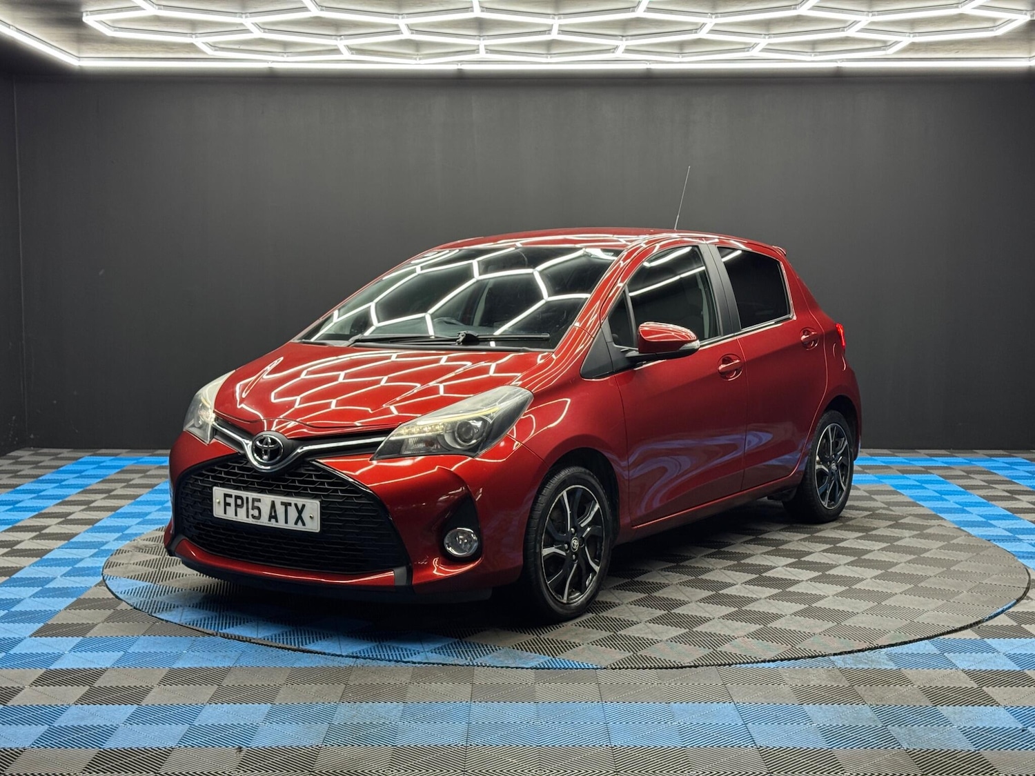 Used Toyota Yaris 2015 for sale - 77396407: Photo 3