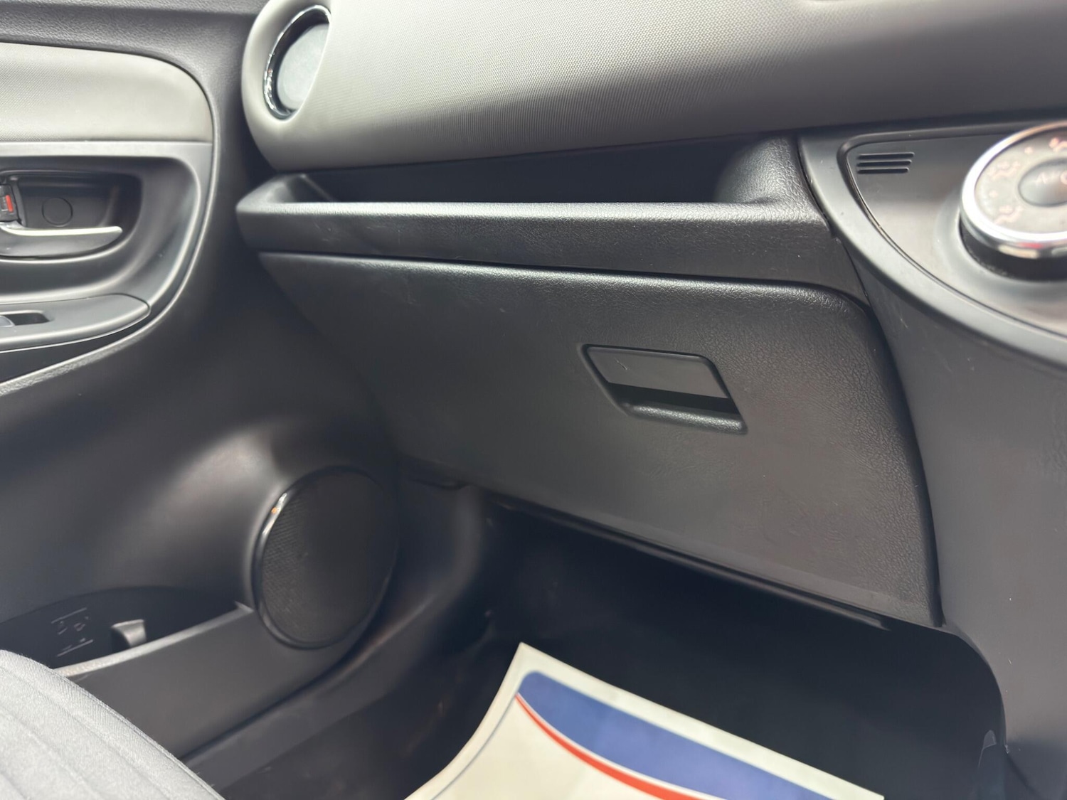 Used Toyota Yaris 2015 for sale - 77396407: Photo 31