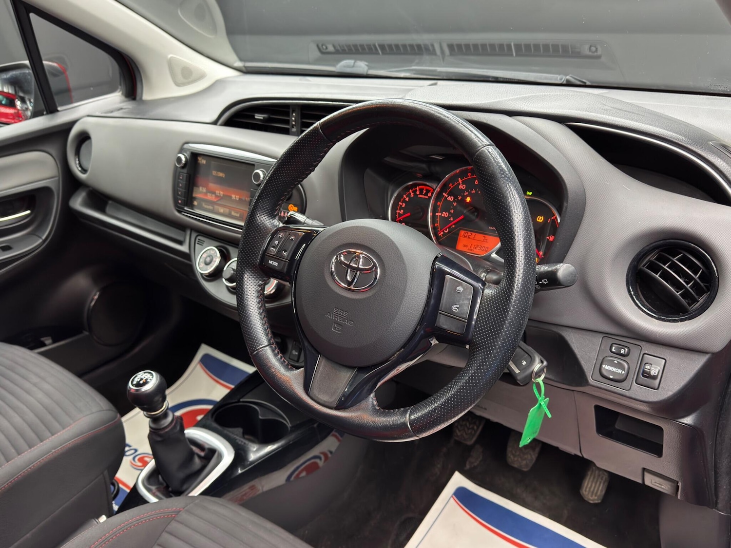 Used Toyota Yaris 2015 for sale - 77396407: Photo 9