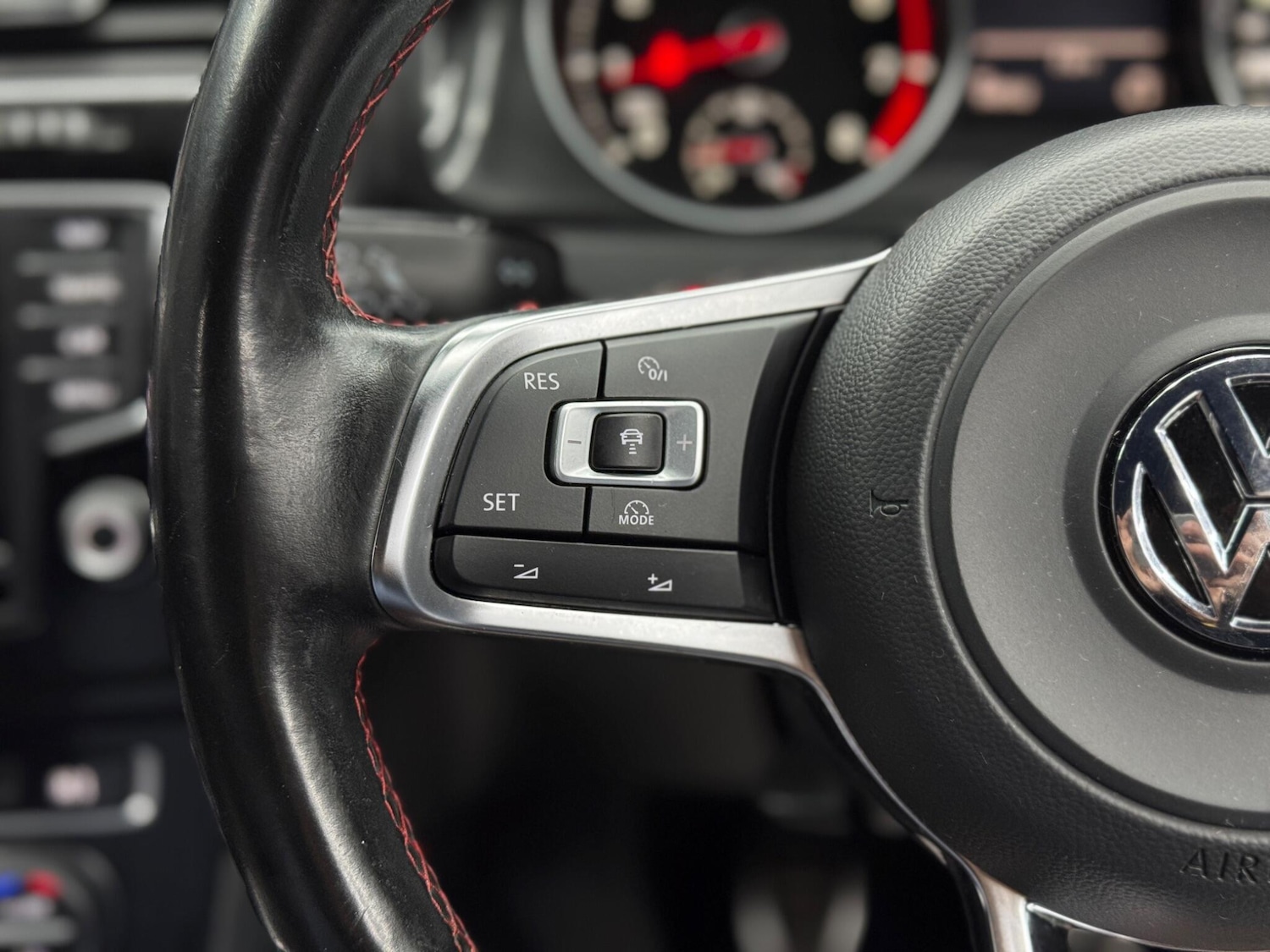 Used Volkswagen Golf 2014 for sale - 77238485: Photo 19