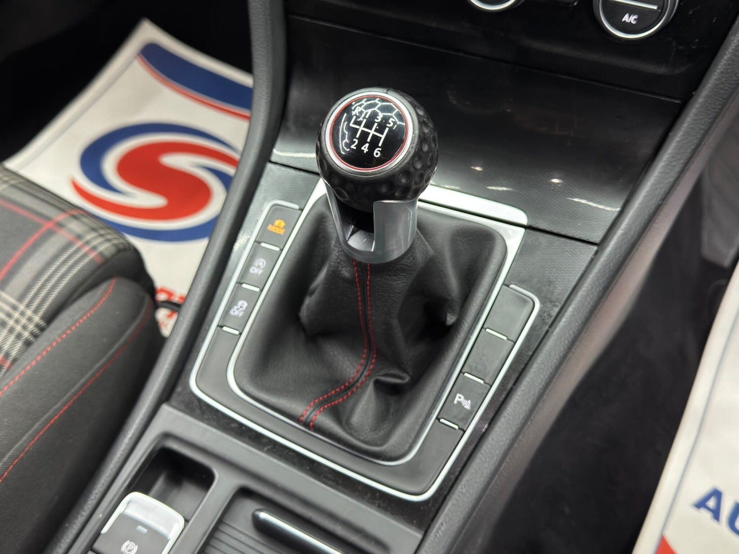 Used Volkswagen Golf 2014 for sale - 77238485: Photo 25