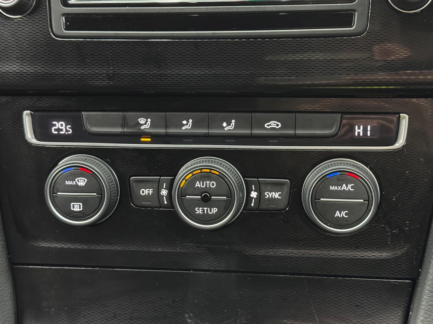 Used Volkswagen Golf 2014 for sale - 77238485: Photo 28