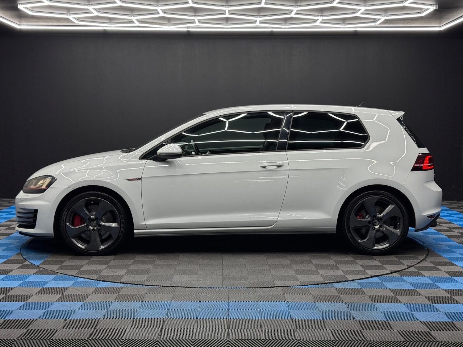 Used Volkswagen Golf 2014 for sale - 77238485: Photo 8