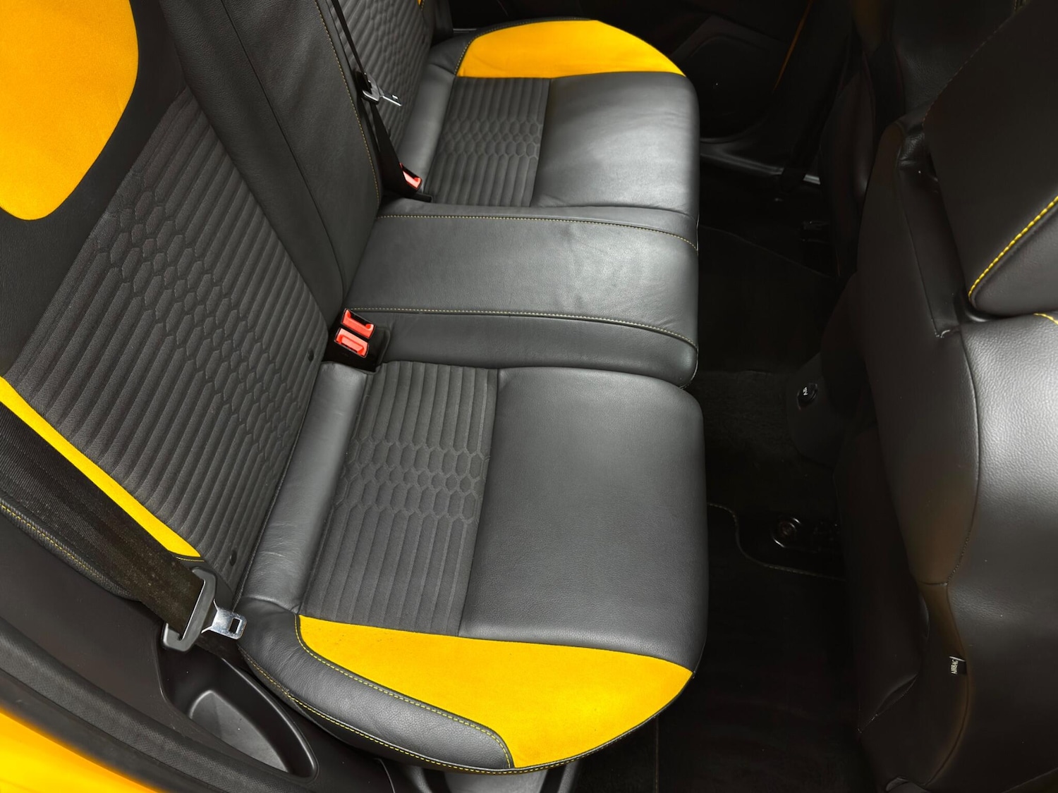 Used Ford Focus 2013 for sale - 76913807: Photo 16